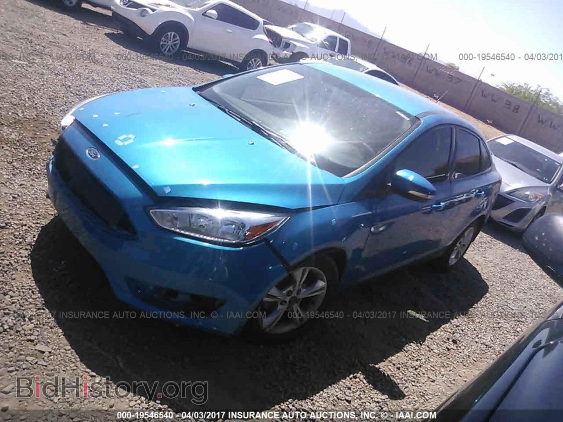 2015 Ford Focus - VIN: 1FADP3F22FL232149 - Photo 2