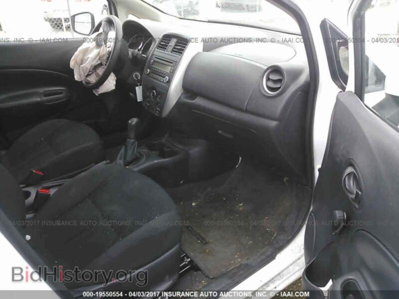 2016 Nissan VERSA NOTE (VIN 3N1CE2CP7GL382272) — фото 5 из 10