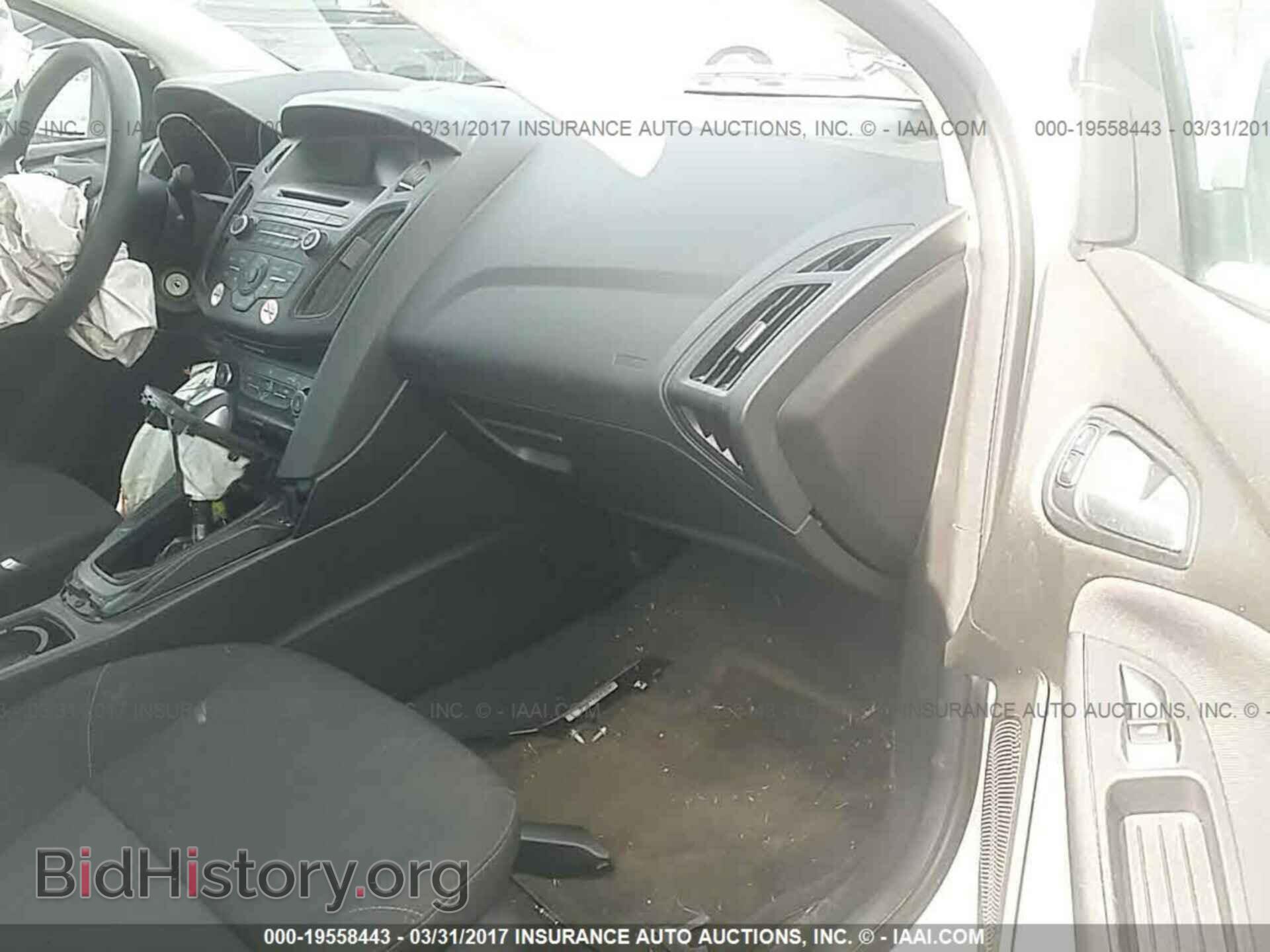 2016 Ford Focus - VIN: 1FADP3F28GL277078 - Фото 5