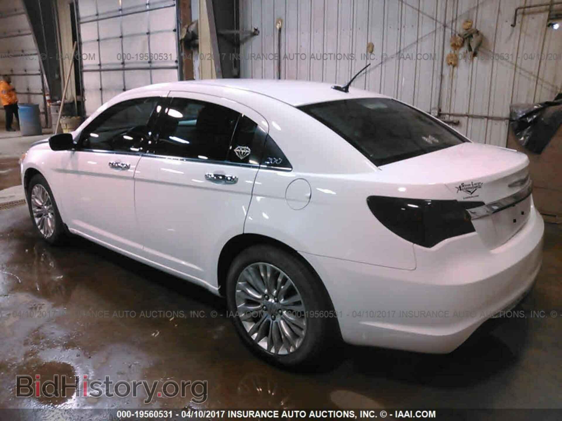 2012 Chrysler 200 - VIN: 1C3CCBCB0CN278020 - Photo 3