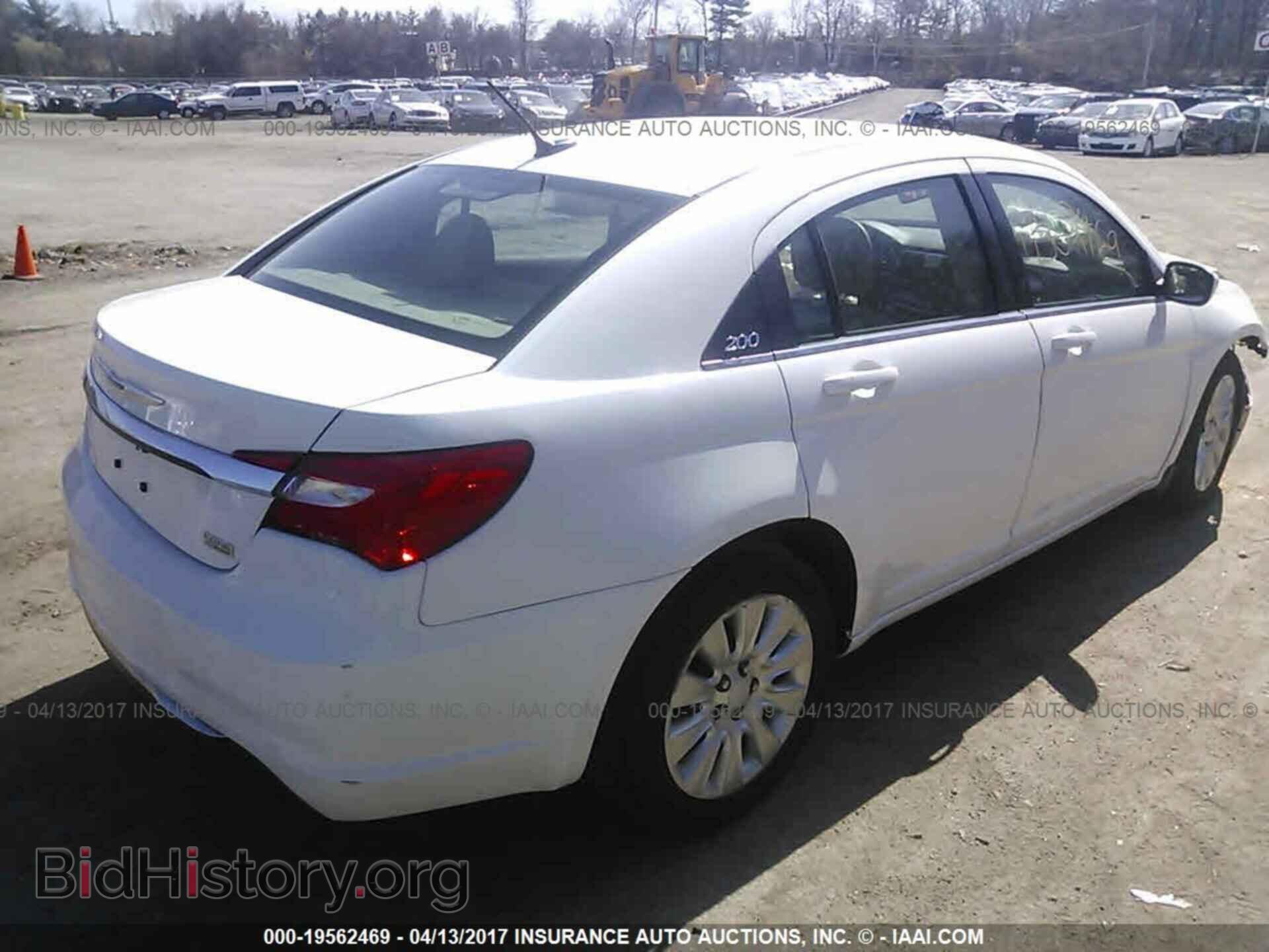 2011 Chrysler 200 - VIN: 1C3BC4FG0BN547405 - Фото 4