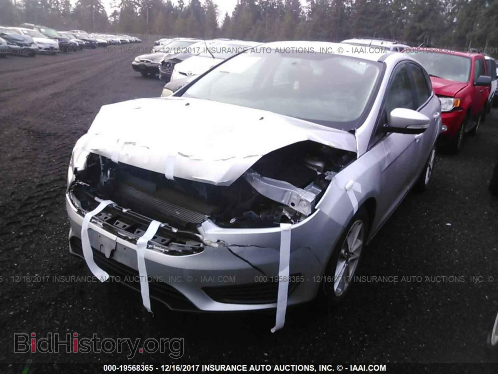 2015 Ford Focus - VIN: 1FADP3K25FL224312 - Photo 2