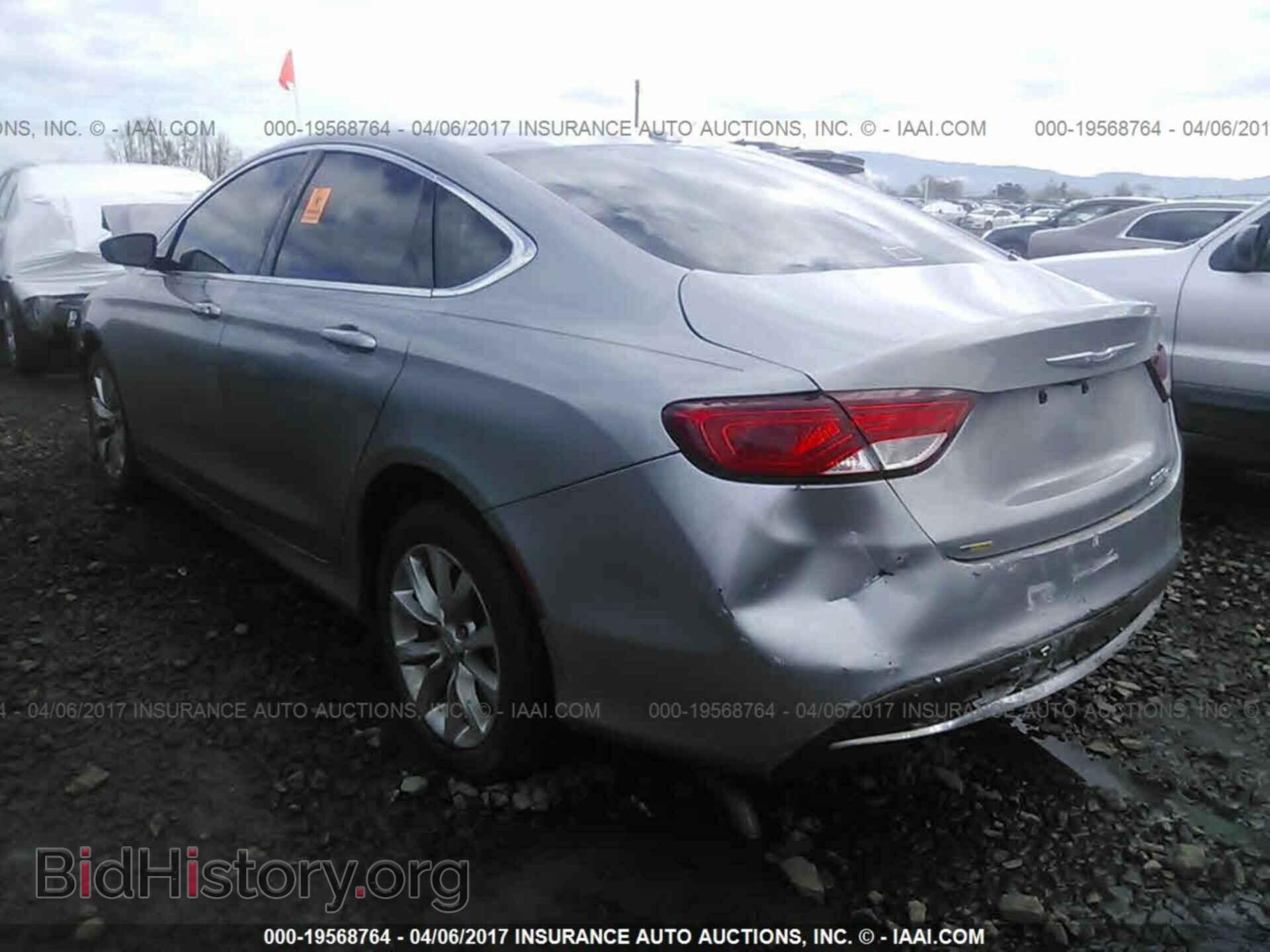2015 Chrysler 200 - VIN: 1C3CCCCB7FN619035 - Photo 3