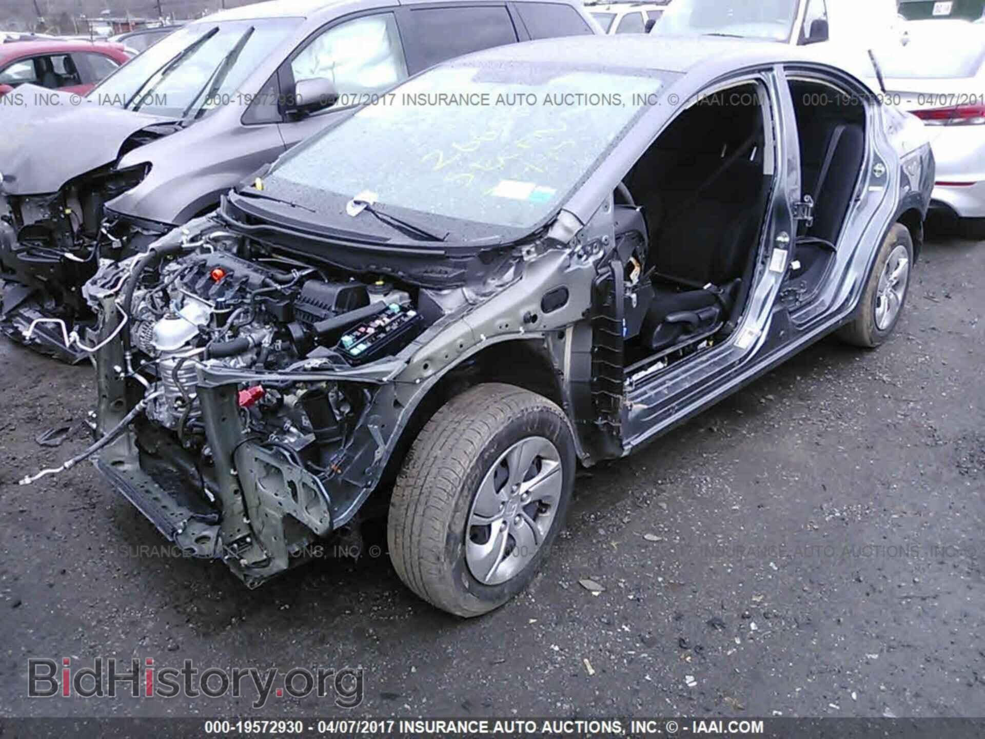 2013 Honda Civic - VIN: 19XFB2F56DE287912 - Photo 2