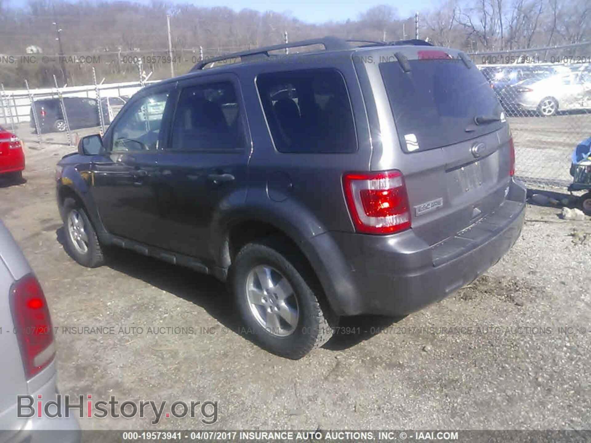 2012 Ford Escape - VIN: 1FMCU0D70CKB30339 - Photo 3