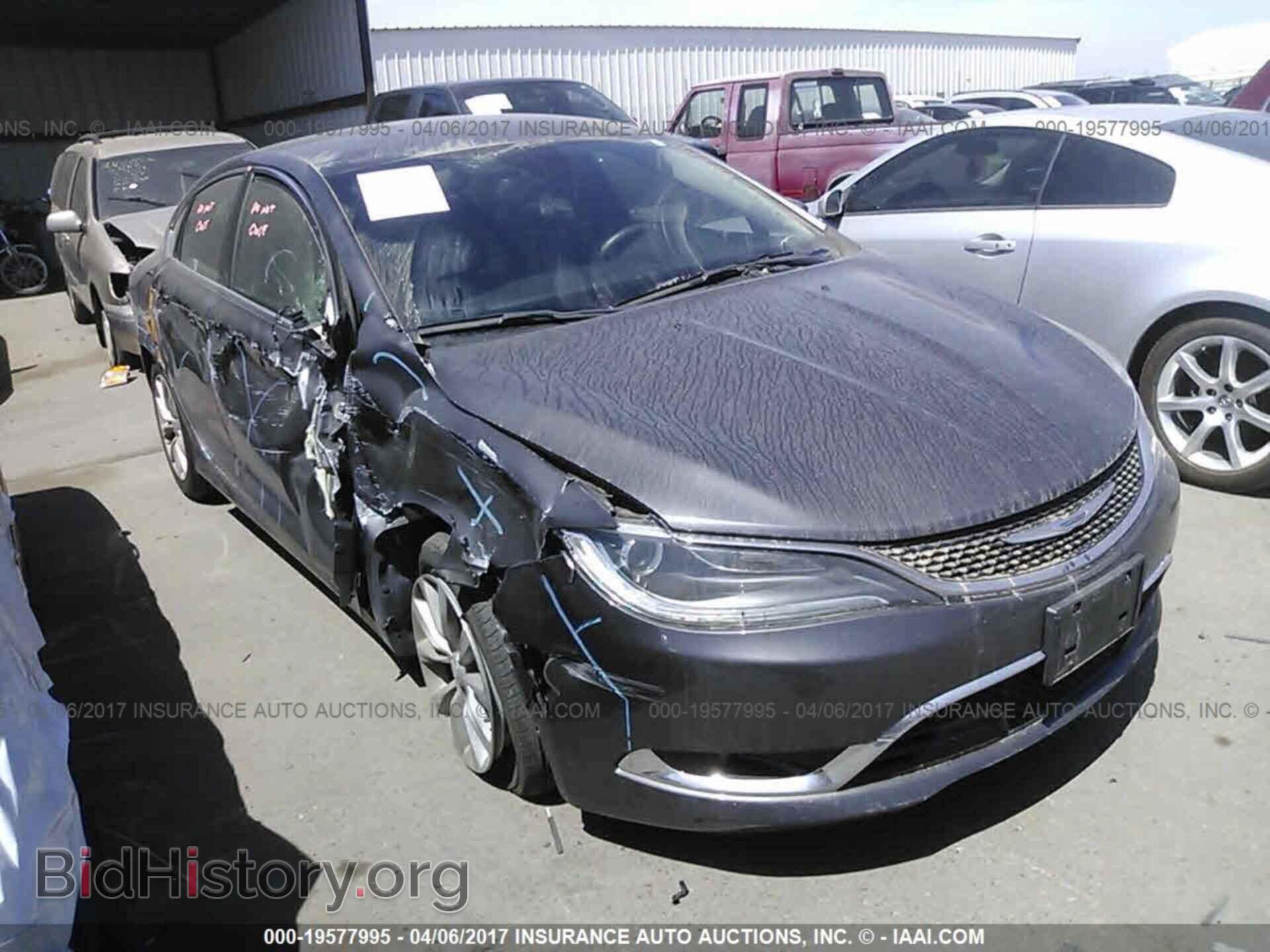 Photo 1C3CCCCB3GN106754 - Chrysler 200 2016