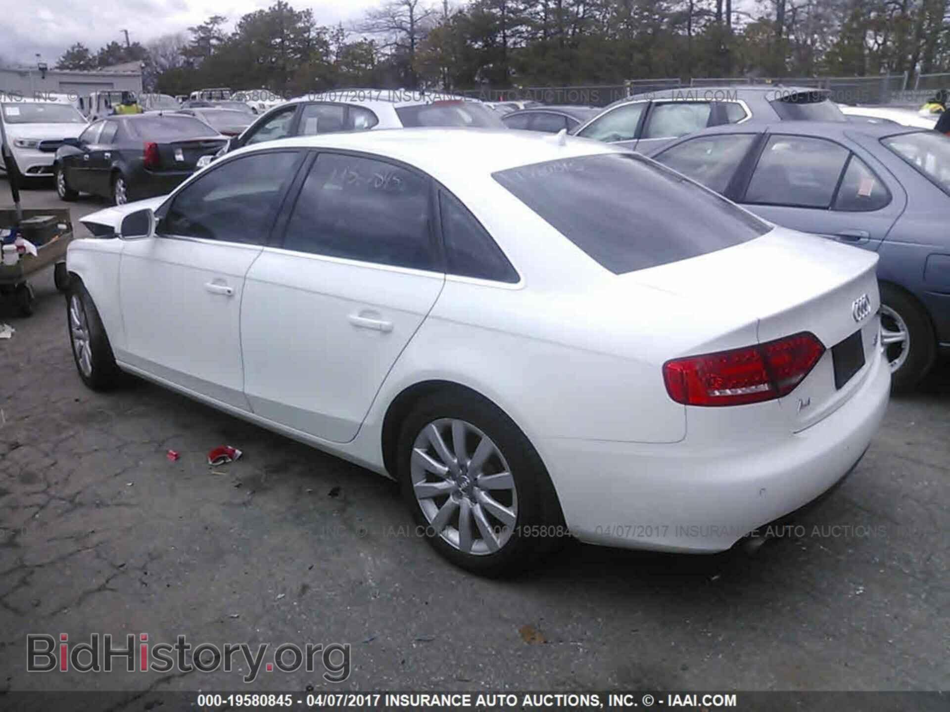 2011 Audi A4 - VIN: WAUFFAFL3BN005695 - Photo 3