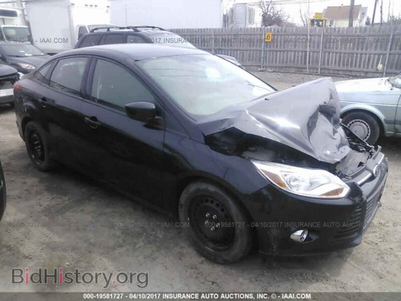 2012 Ford FOCUS (VIN 1FAHP3F20CL132502) — фото 1 из 10, IAAI, повреждение: передняя часть