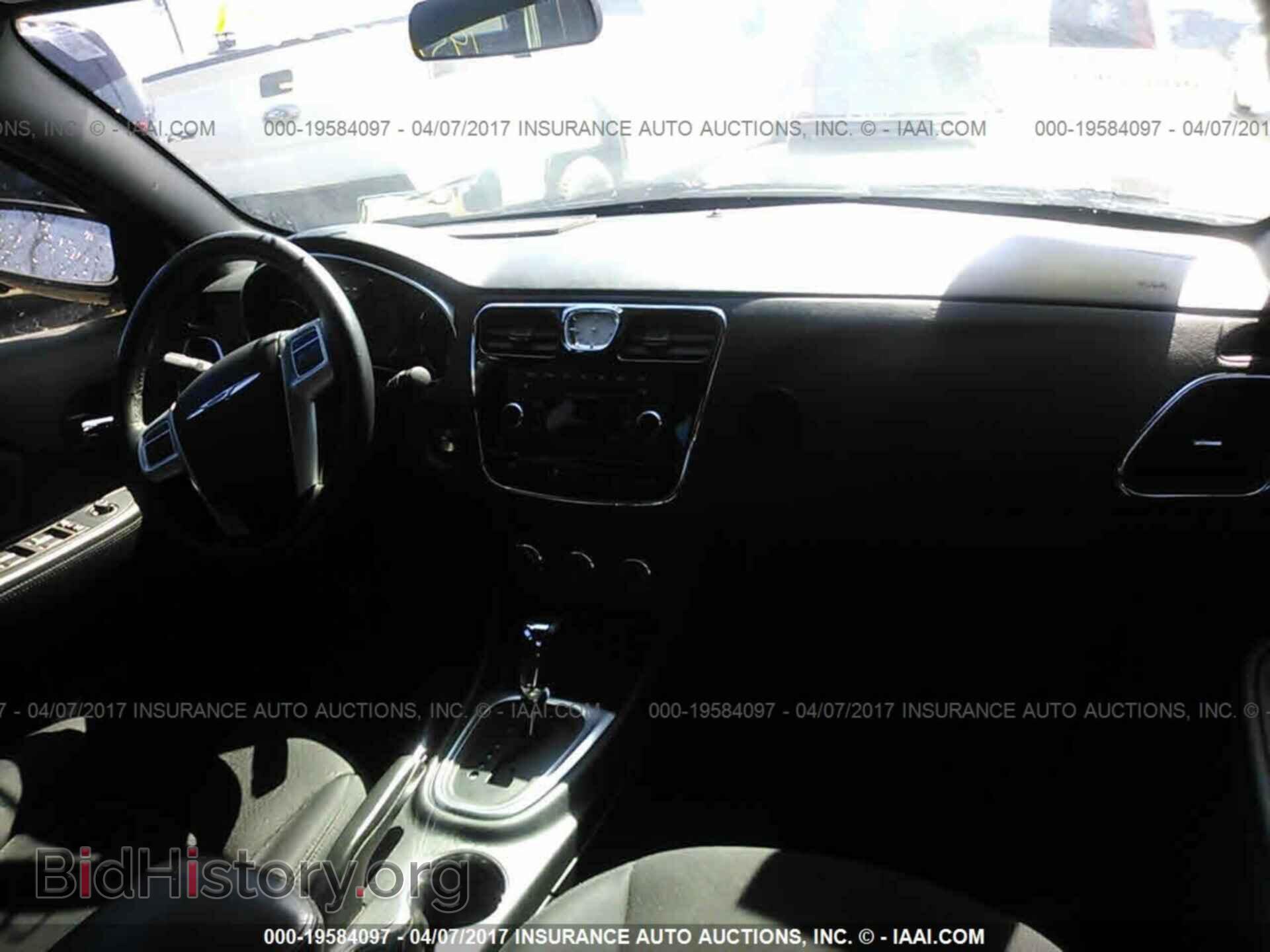 2013 Chrysler 200 - VIN: 1C3CCBBB3DN506420 - Photo 5