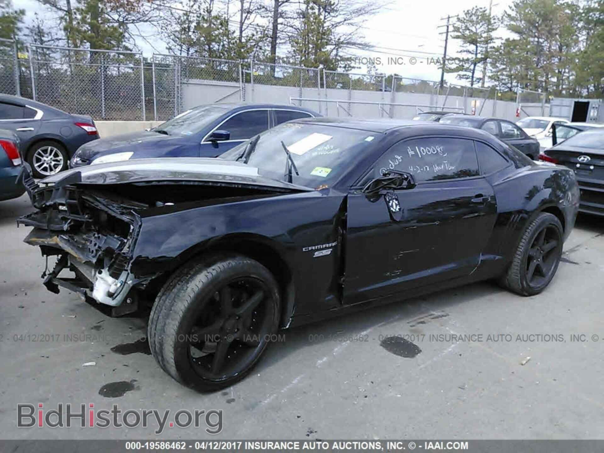 2011 Chevrolet Camaro - VIN: 2G1FT1EW0B9155265 - Фото 2