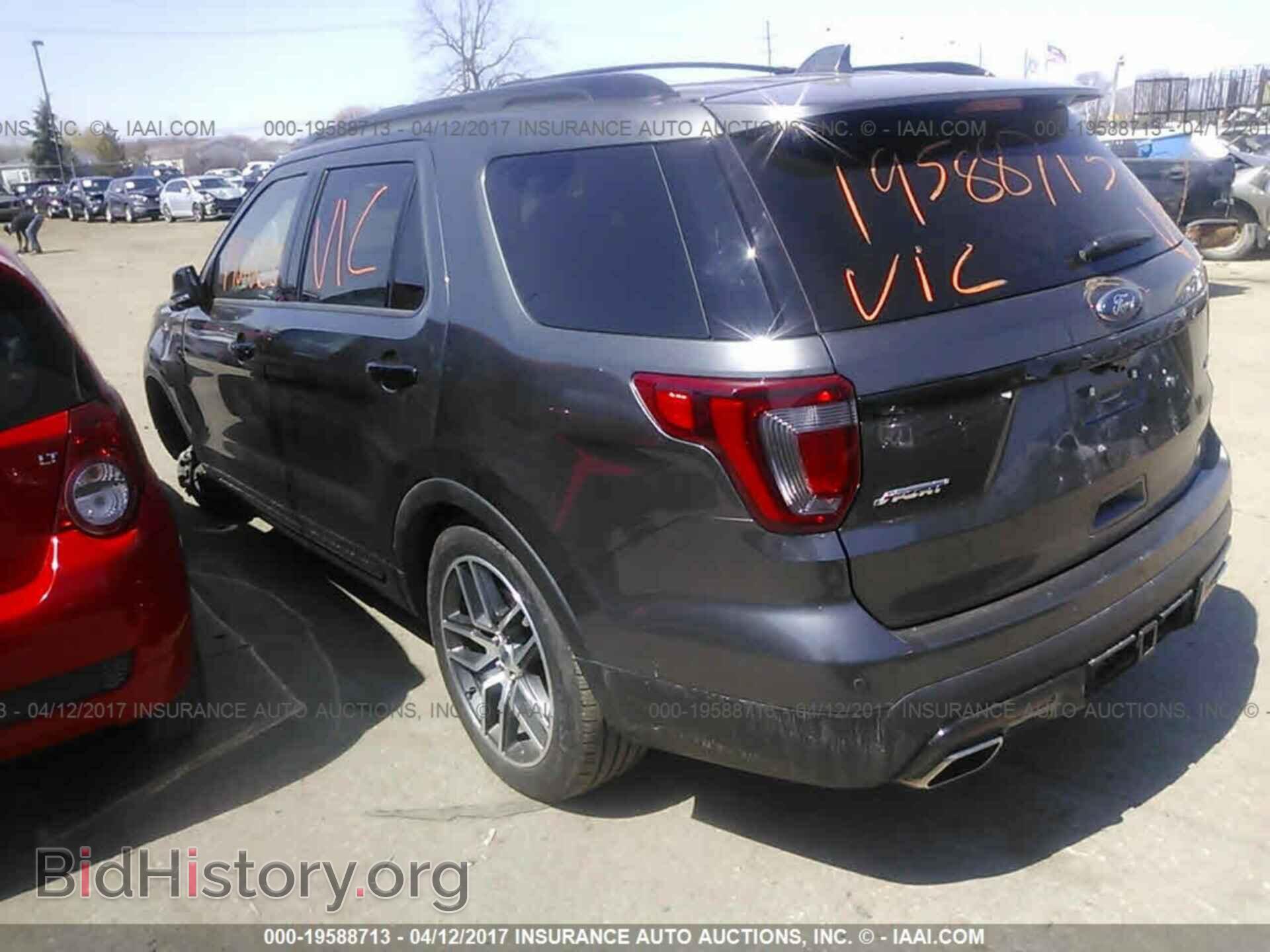 2016 Ford Explorer - VIN: 1FM5K8GT6GGC65033 - Фото 3