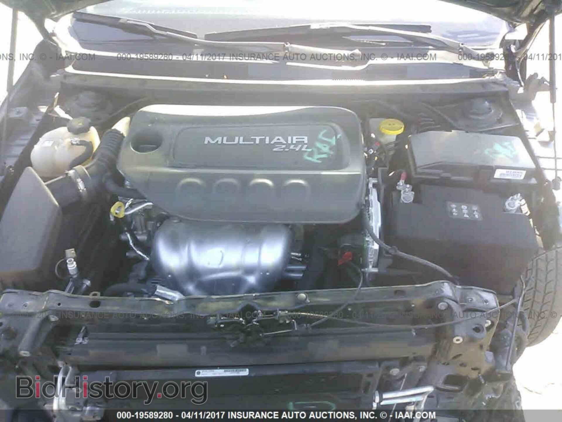 2015 Chrysler 200 - VIN: 1C3CCCCB8FN544815 - Фото 10