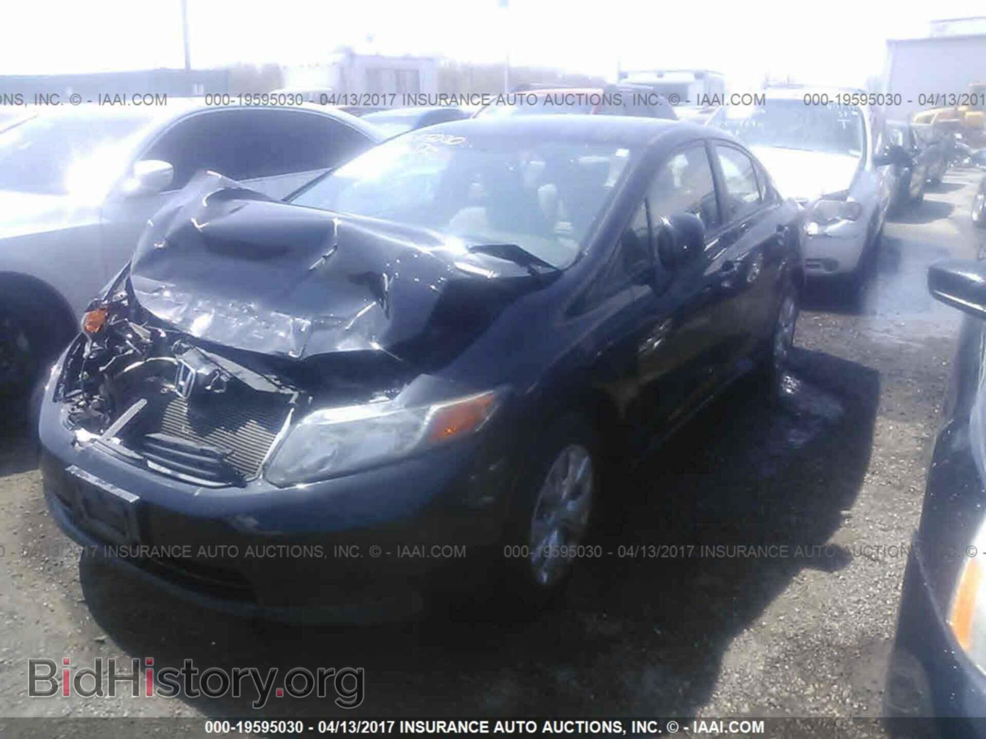2012 Honda Civic - VIN: 2HGFB2F56CH598549 - Photo 2