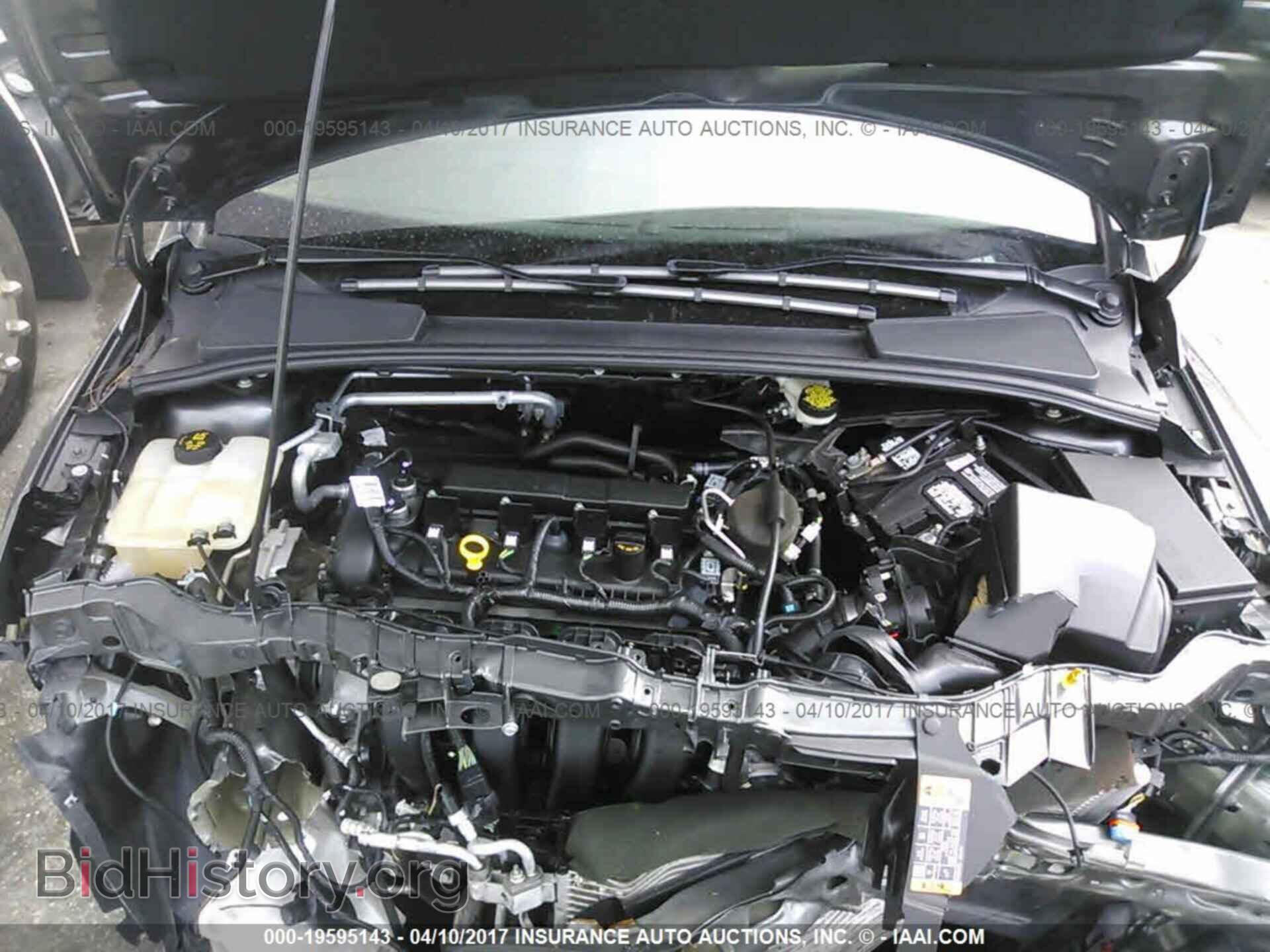 2016 Ford Focus - VIN: 1FADP3F22GL249776 - Photo 10