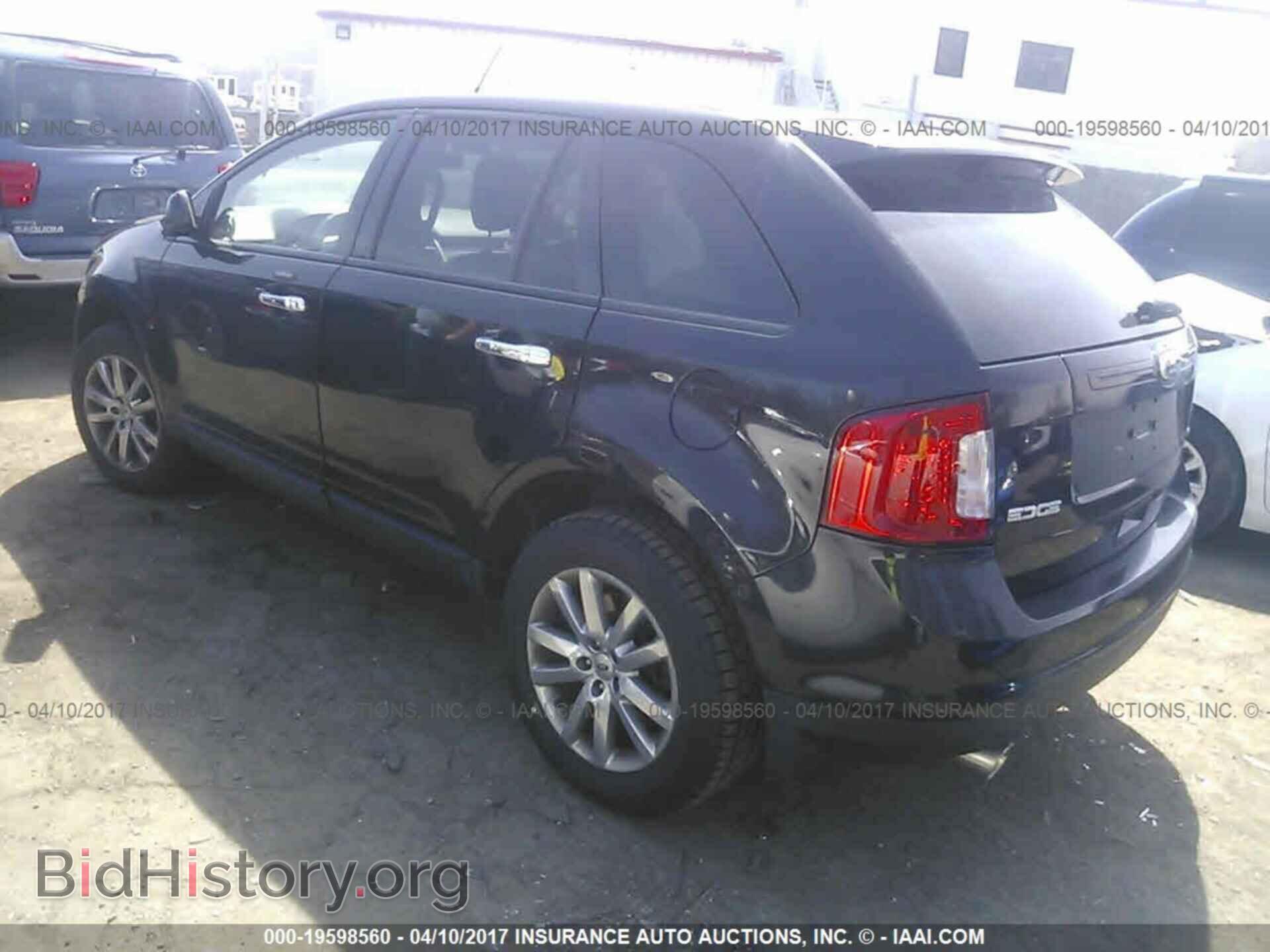 2011 Ford Edge - VIN: 2FMDK3JC2BBB65678 - Photo 3