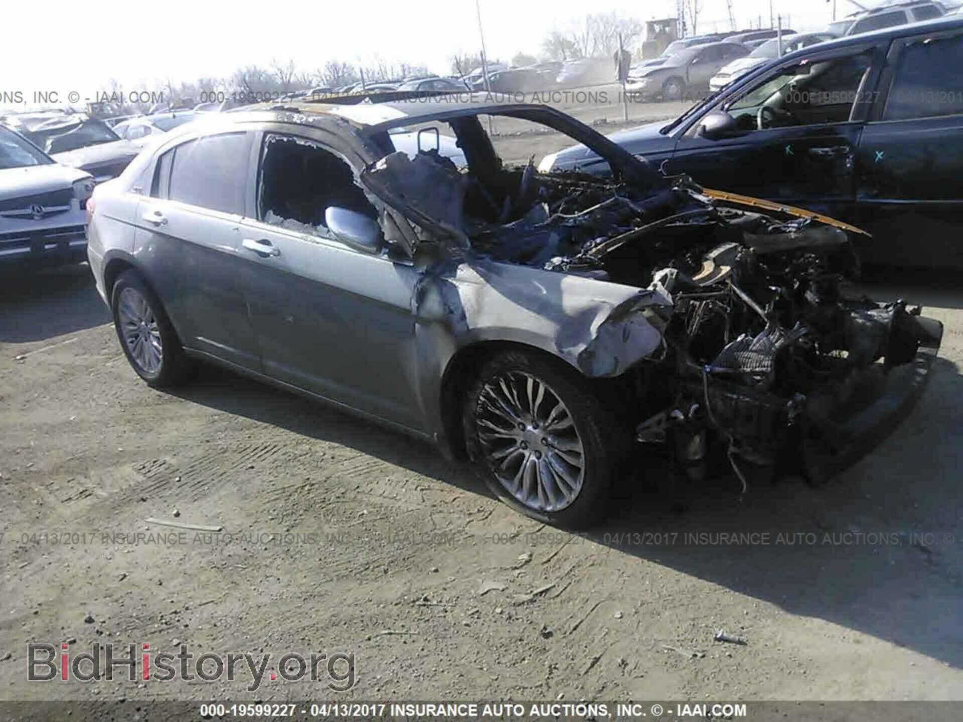 Фотография 1C3CCBCG1CN234409 - Chrysler 200 2012