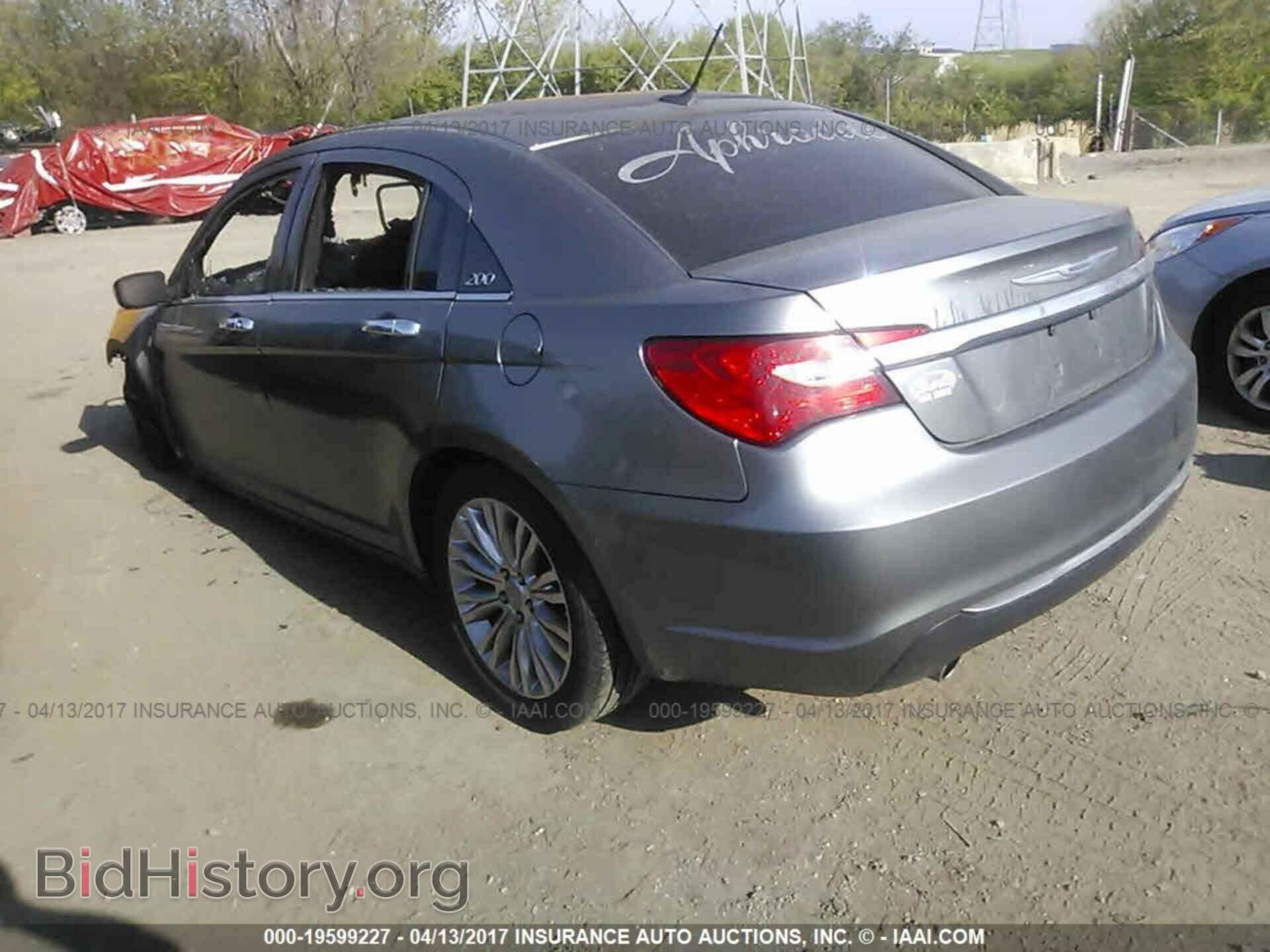 2012 Chrysler 200 - VIN: 1C3CCBCG1CN234409 - Фото 3