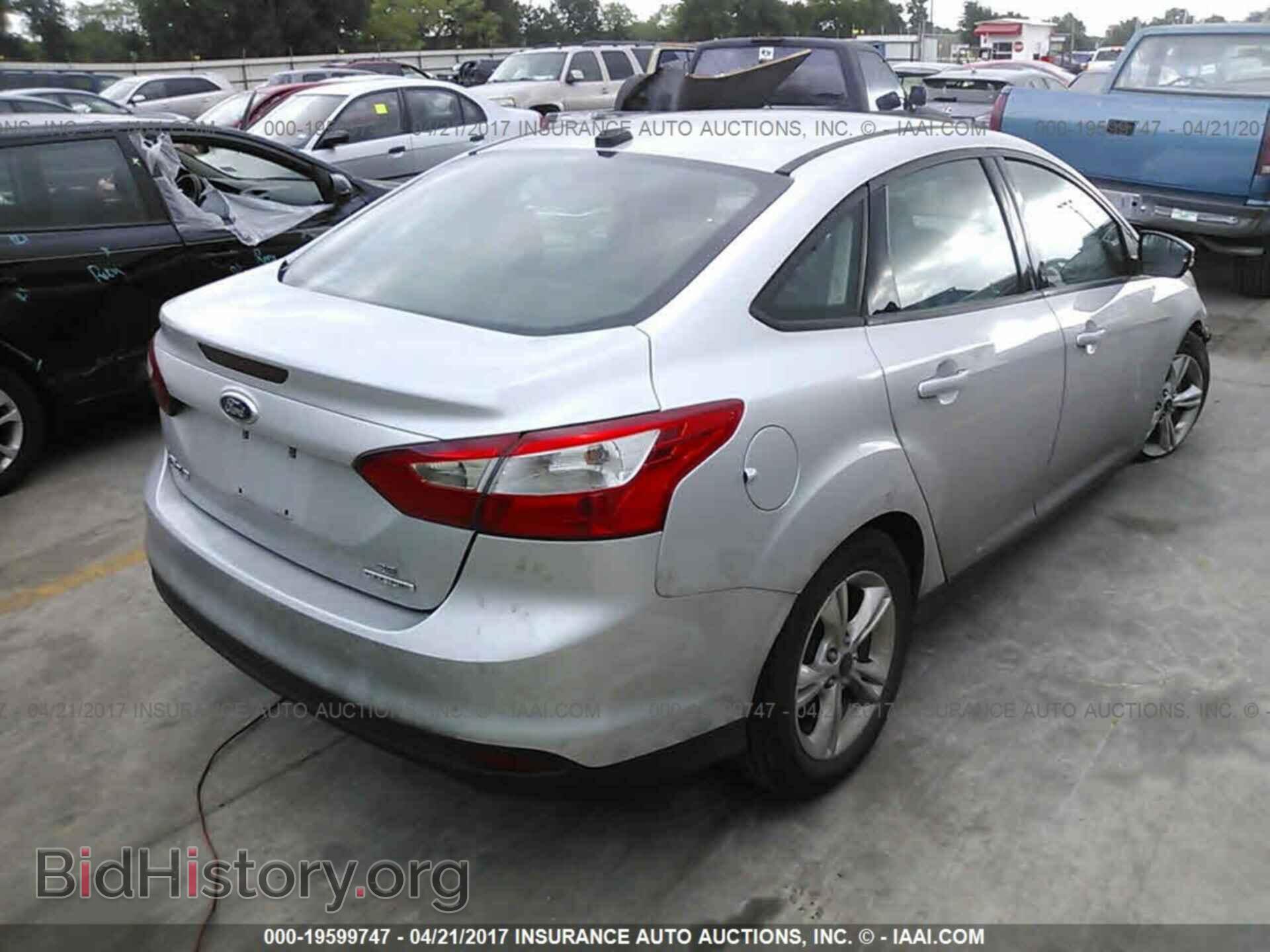 2014 Ford Focus - VIN: 1FADP3F23EL177449 - Фото 4