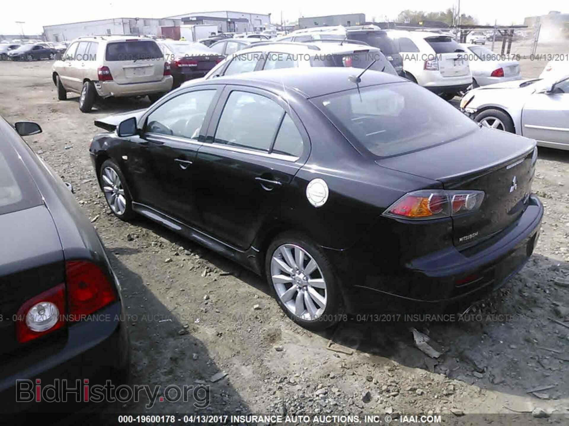 2011 Mitsubishi Lancer - VIN: JA32V6FV8BU032382 - Фото 3