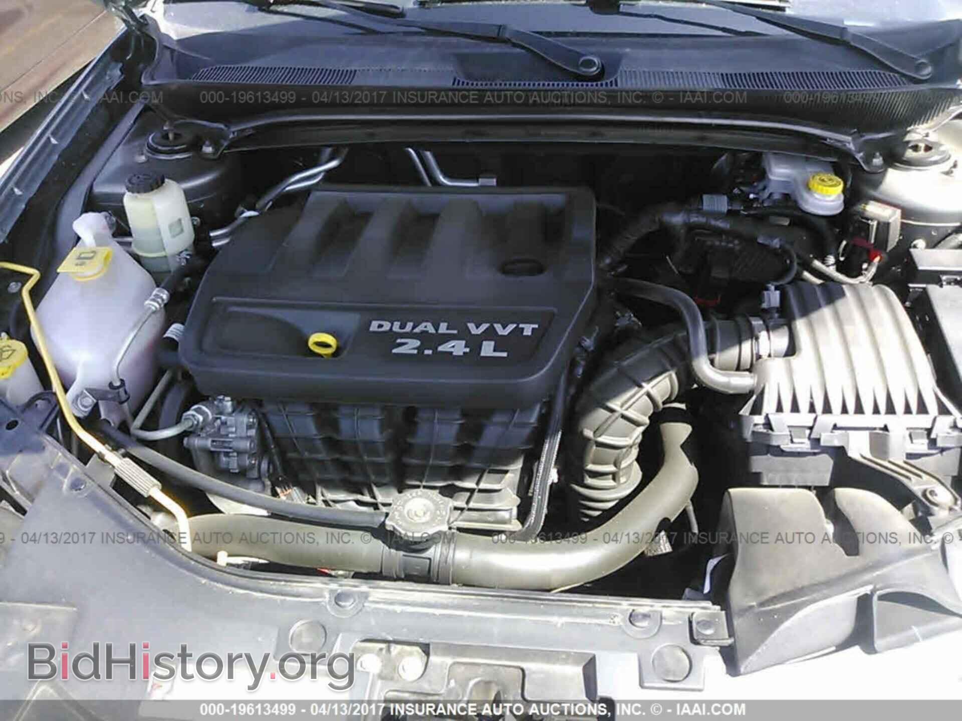2013 Chrysler 200 - VIN: 1C3CCBBB7DN567723 - Photo 10