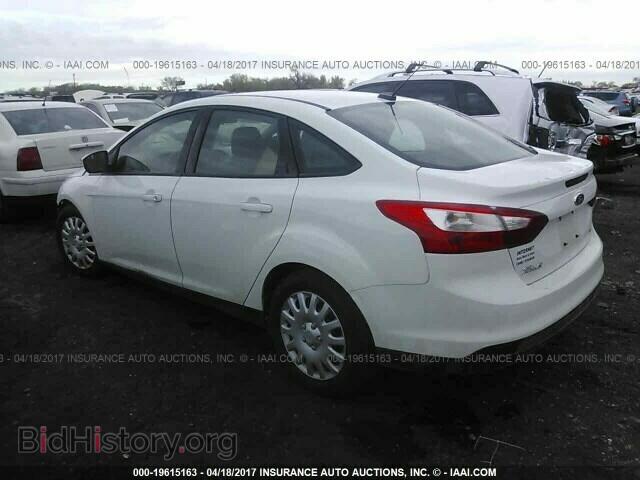 2012 Ford Focus - VIN: 1FAHP3F27CL185519 - Photo 3