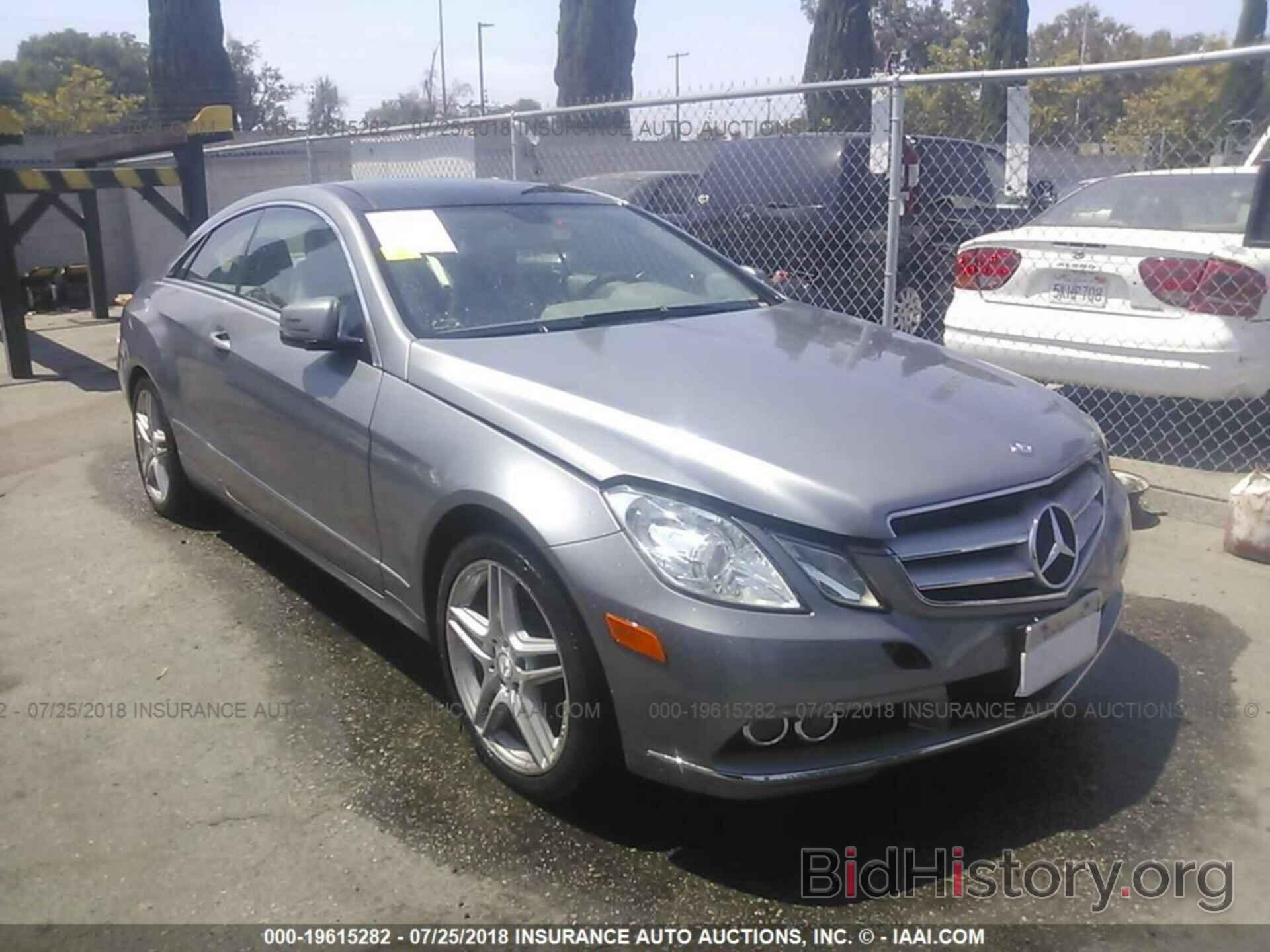 Photo WDDKJ5GB3BF078546 - Mercedes-benz E 2011