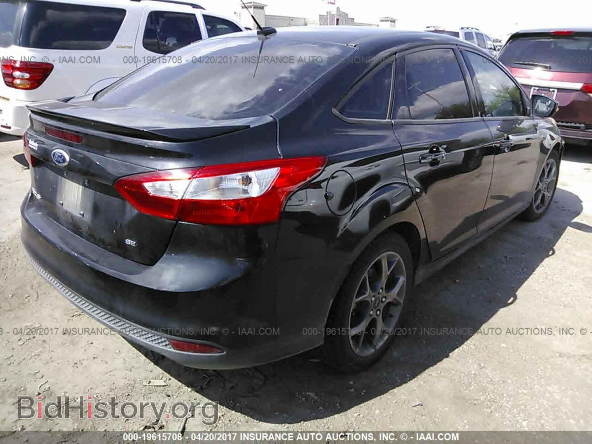 2013 Ford Focus - VIN: 1FADP3F22DL308899 - Photo 4