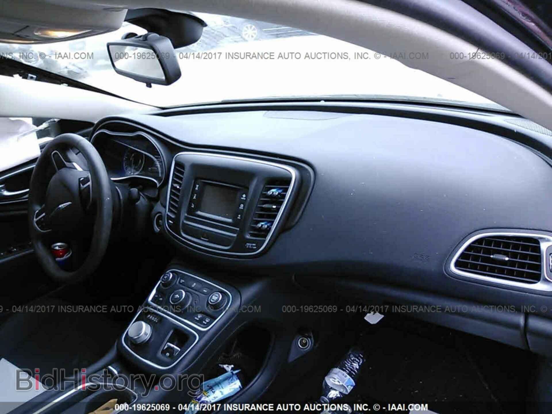 2015 Chrysler 200 - VIN: 1C3CCCAB0FN502609 - Фото 5