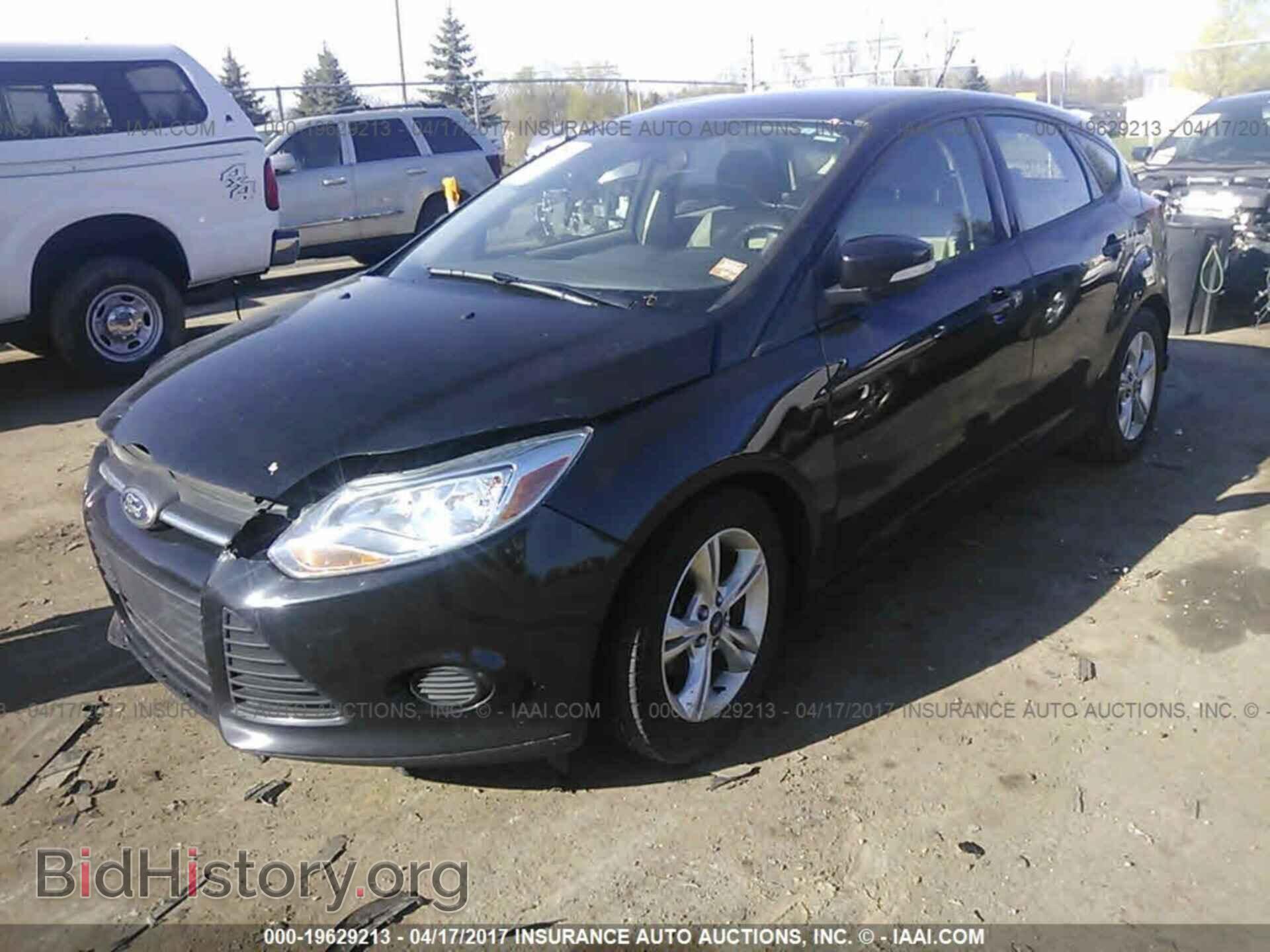 2013 Ford Focus - VIN: 1FADP3K22DL186972 - Фото 2