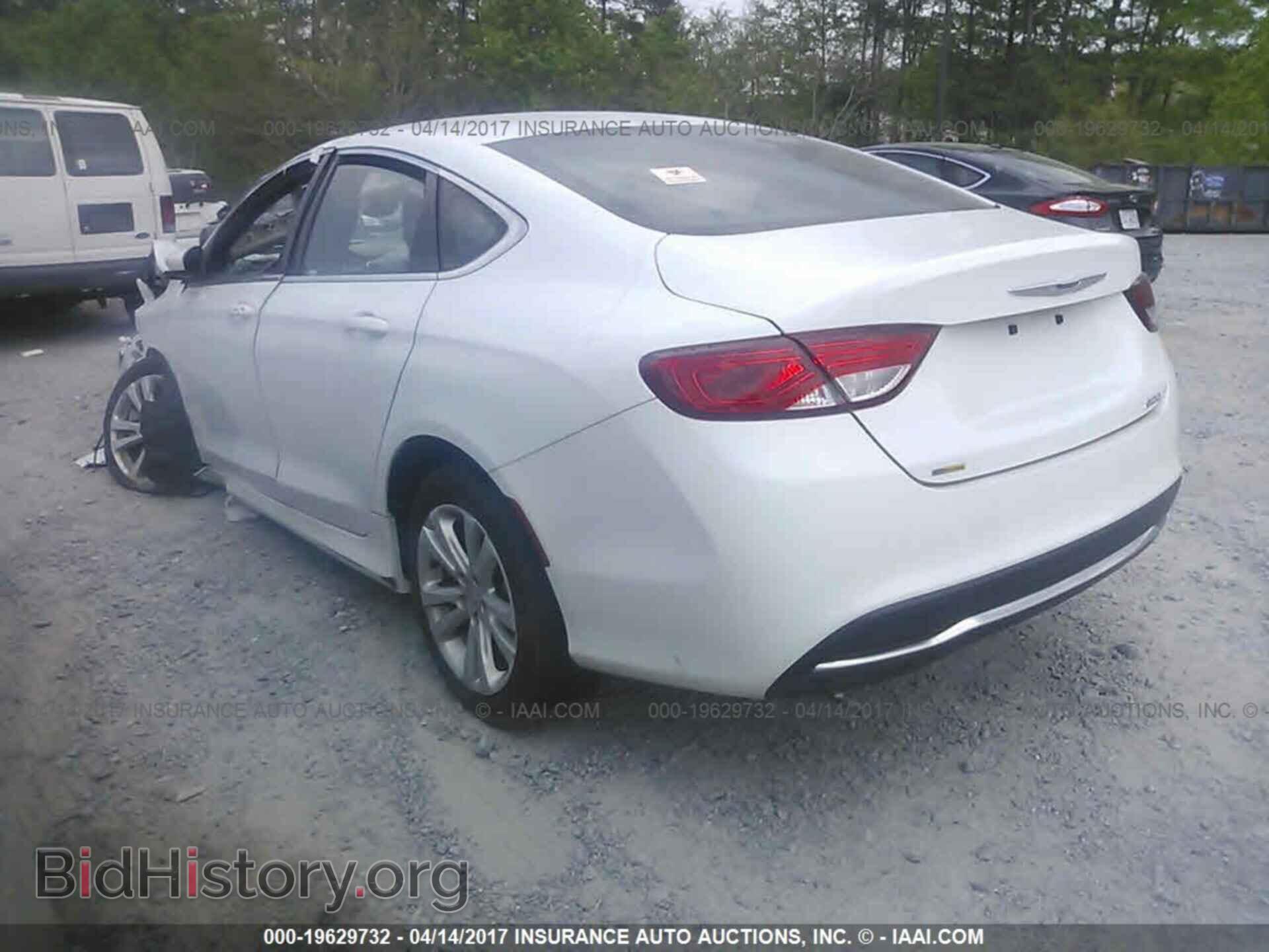 2015 Chrysler 200 - VIN: 1C3CCCAB1FN577464 - Фото 3