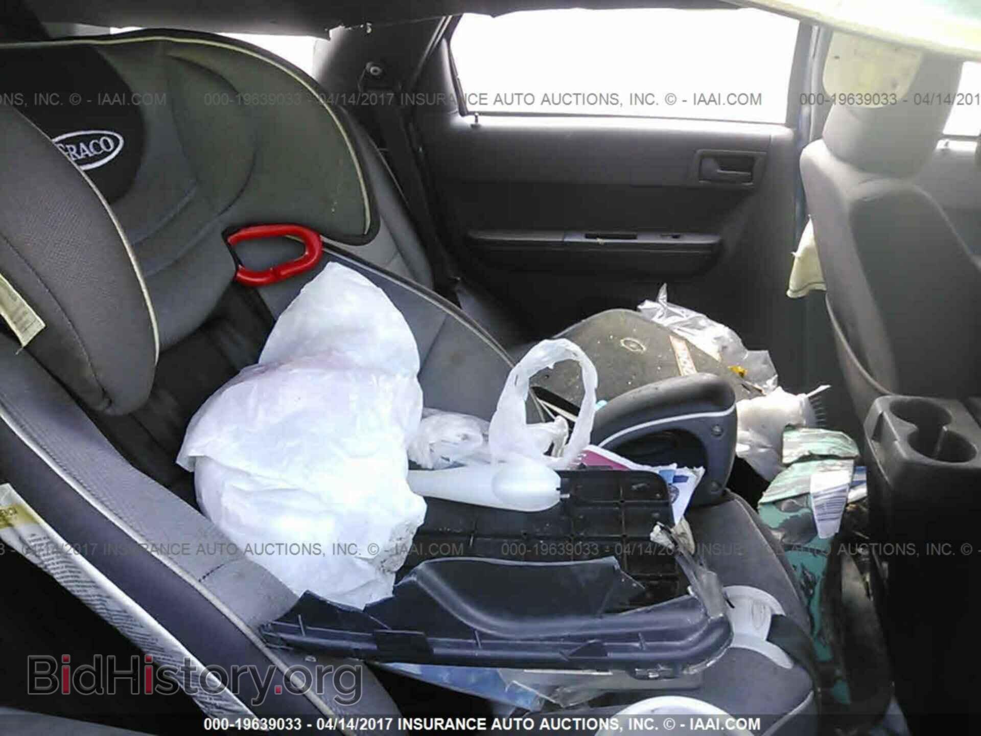 2012 Ford Escape - VIN: 1FMCU9D72CKA84775 - Фото 8