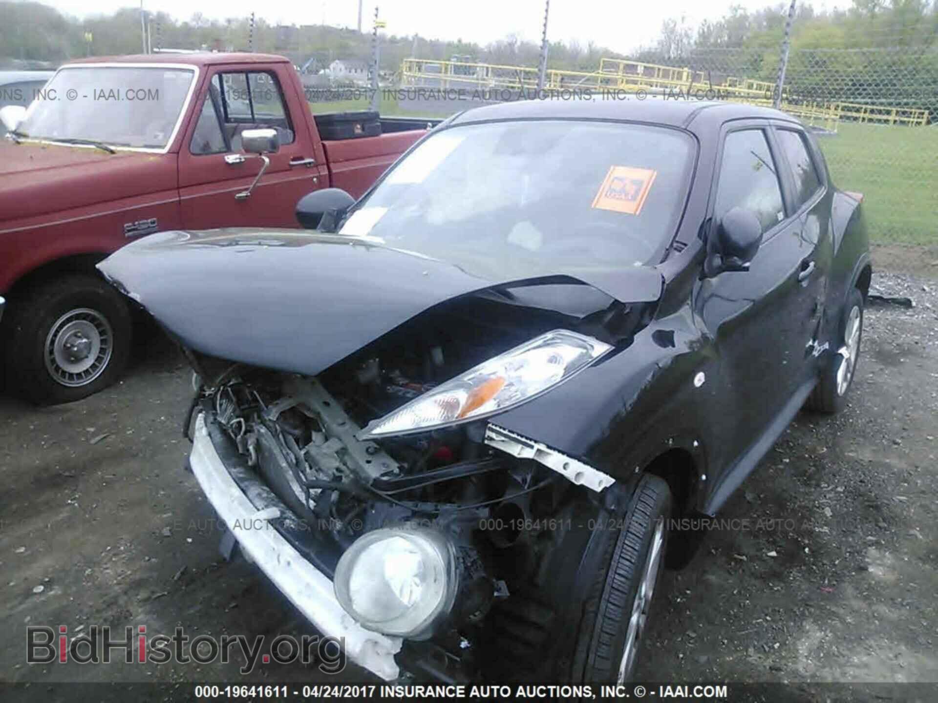2011 Nissan Juke - VIN: JN8AF5MR5BT010036 - Фото 2