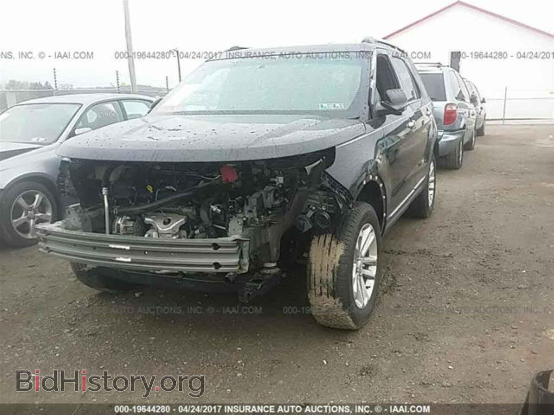 2015 Ford Explorer - VIN: 1FM5K8D85FGA44019 - Фото 2
