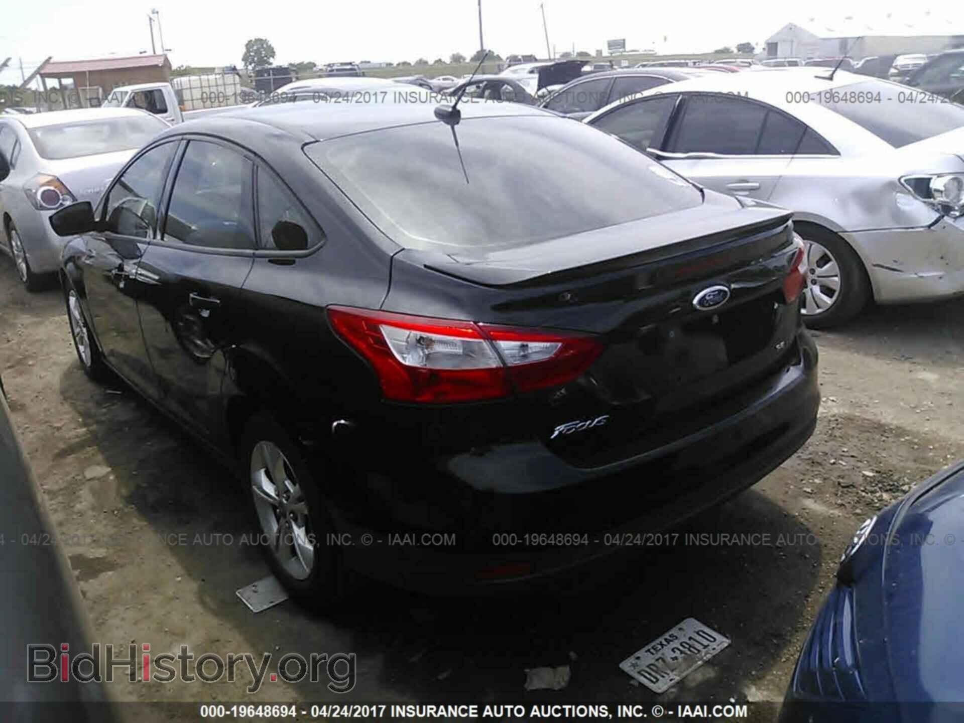 2012 Ford Focus - VIN: 1FAHP3F23CL262029 - Photo 3
