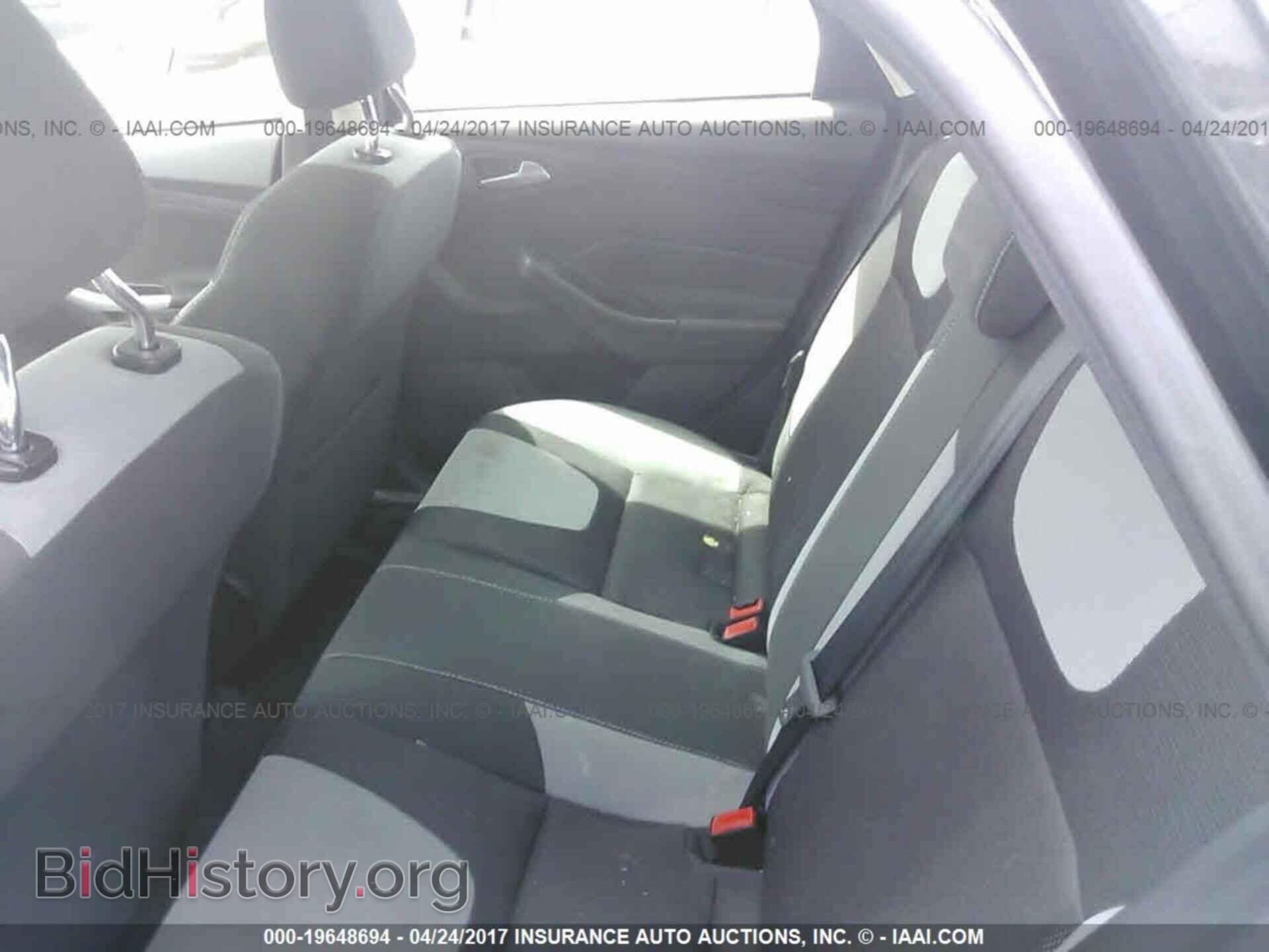 2012 Ford Focus - VIN: 1FAHP3F23CL262029 - Photo 8