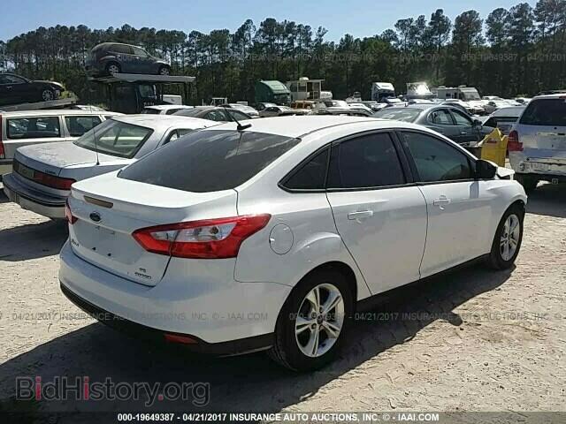 2014 Ford Focus - VIN: 1FADP3F26EL256095 - Фото 4