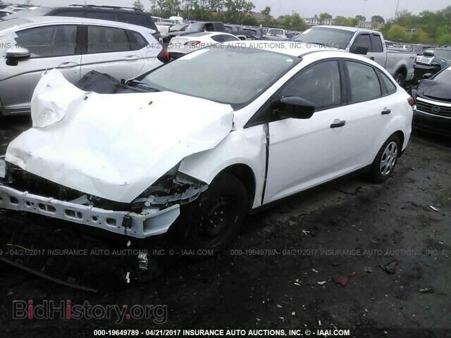 2016 Ford Focus - VIN: 1FADP3E20GL298279 - Photo 2
