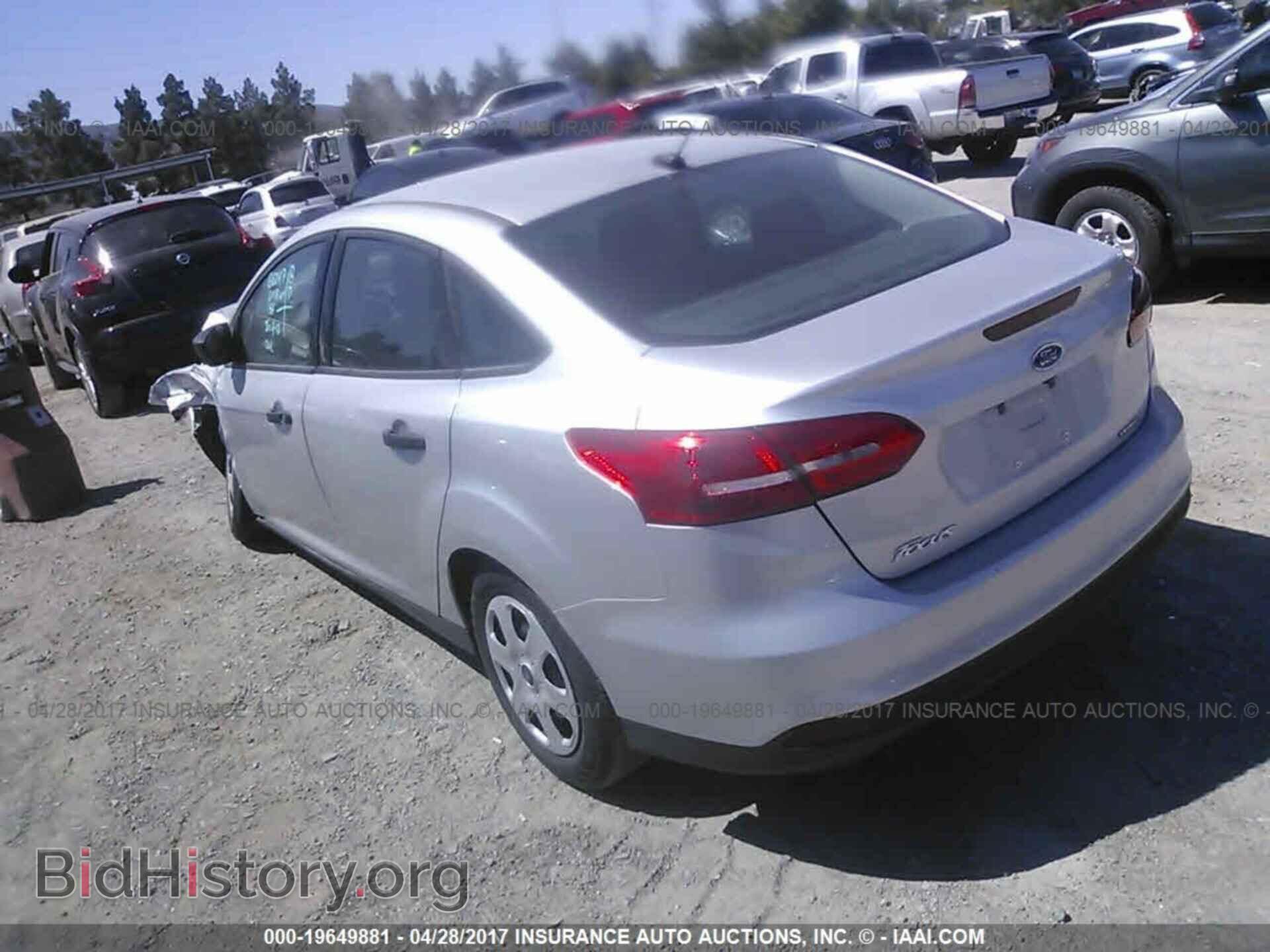 2016 Ford Focus - VIN: 1FADP3E25GL258523 - Фото 3