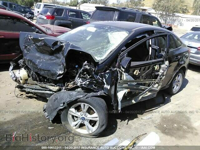 2014 Ford Focus - VIN: 1FADP3F22EL392160 - Photo 2