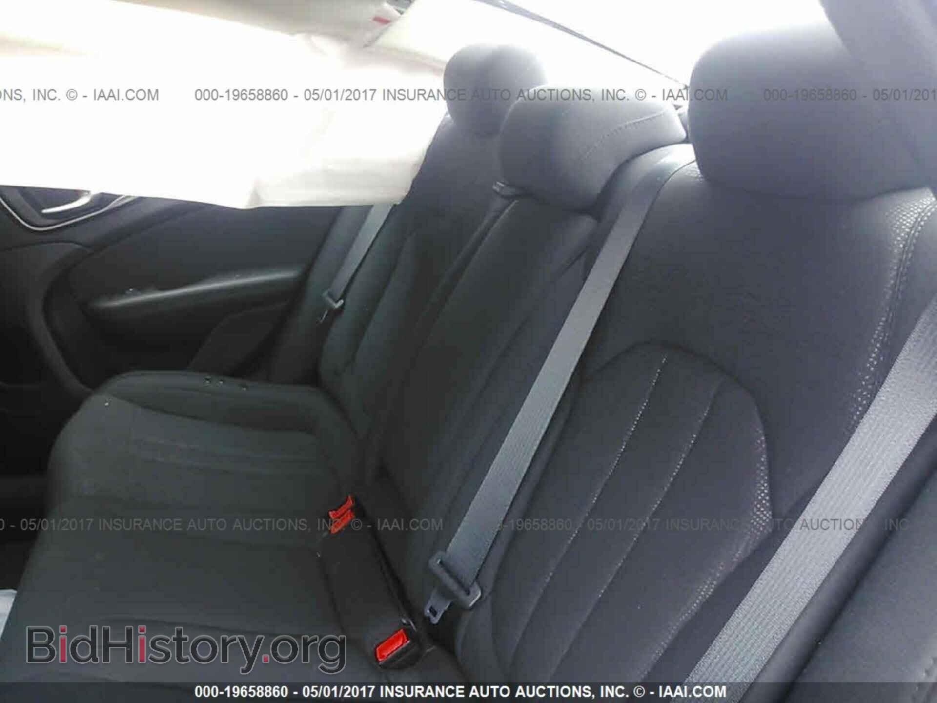 2016 Chrysler 200 - VIN: 1C3CCCAB9GN119432 - Photo 8