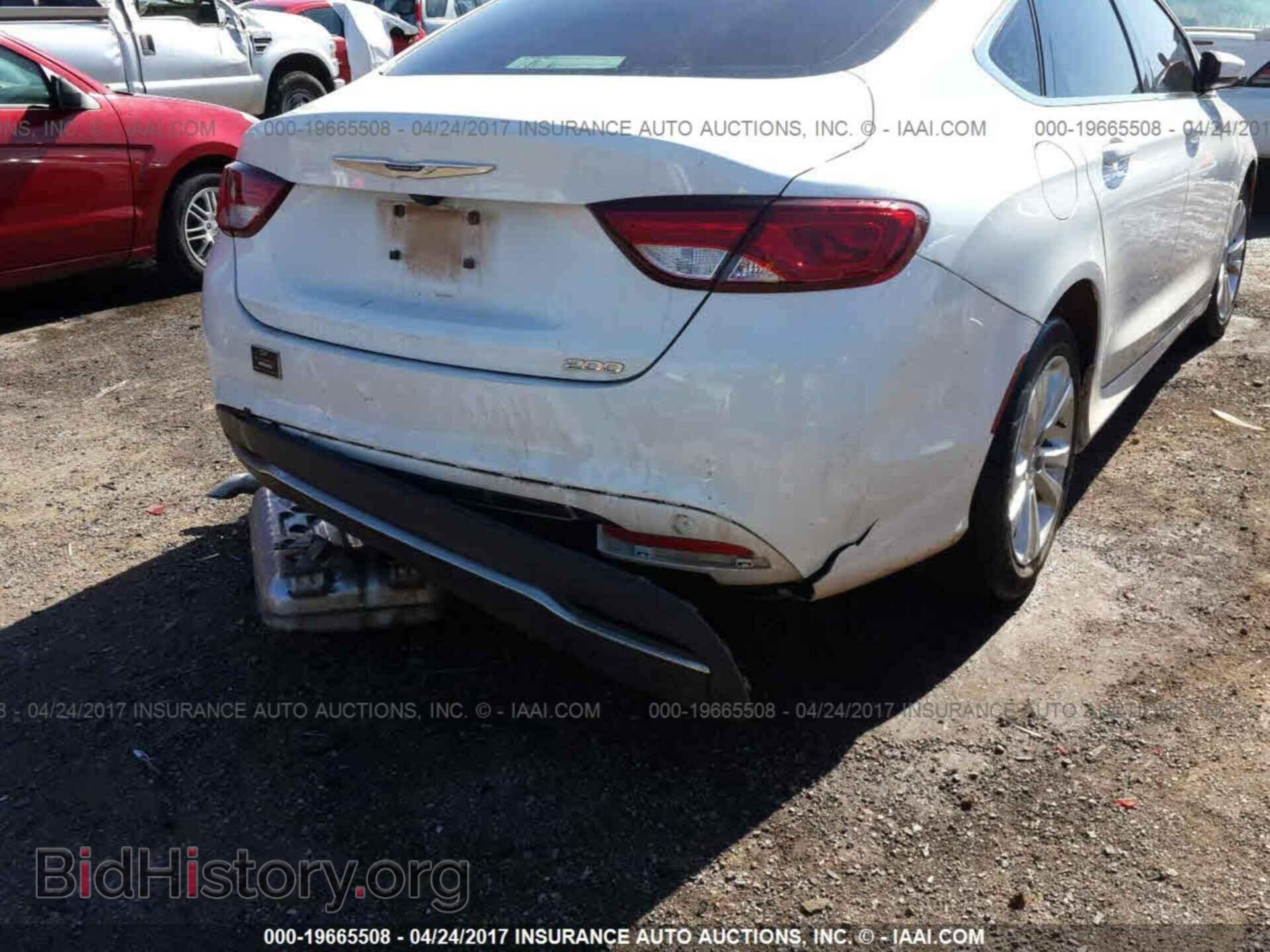 2016 Chrysler 200 - VIN: 1C3CCCAB5GN165470 - Photo 6