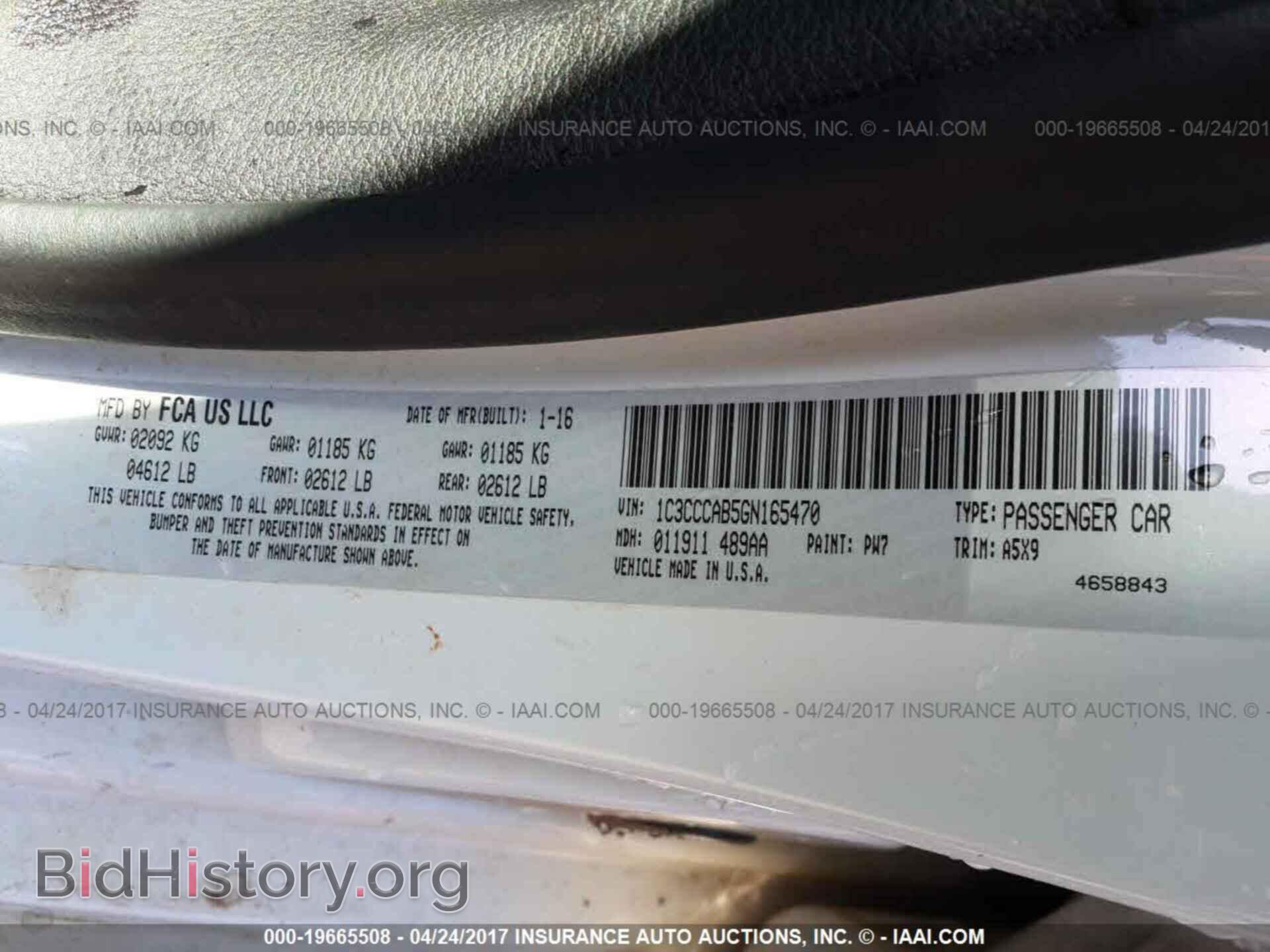 2016 Chrysler 200 - VIN: 1C3CCCAB5GN165470 - Photo 9
