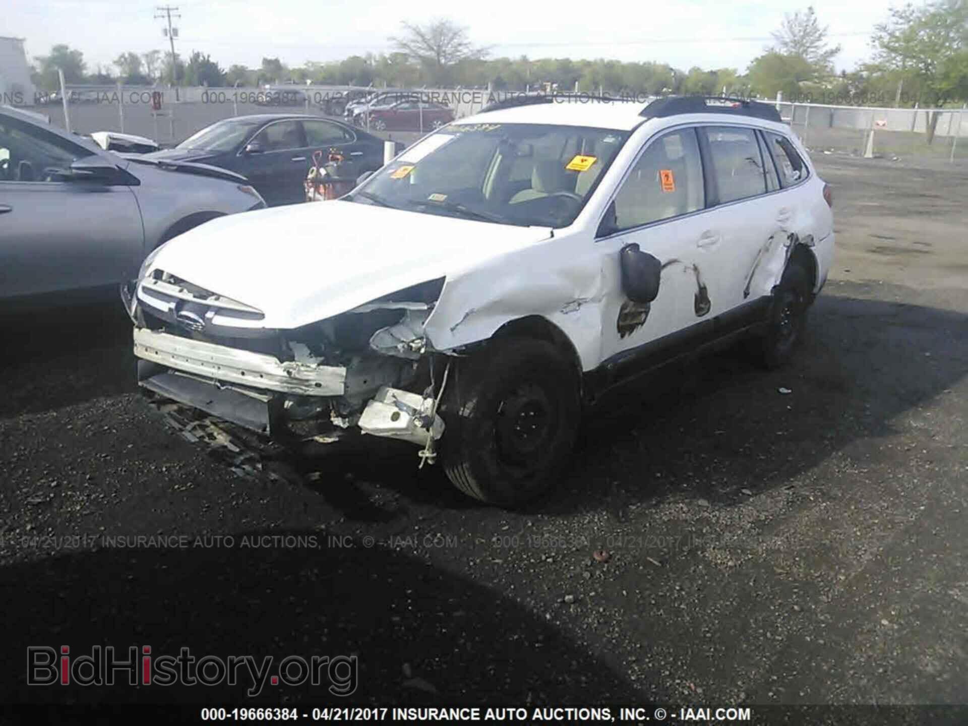 2013 Subaru Outback - VIN: 4S4BRBAC9D3315186 - Фото 2