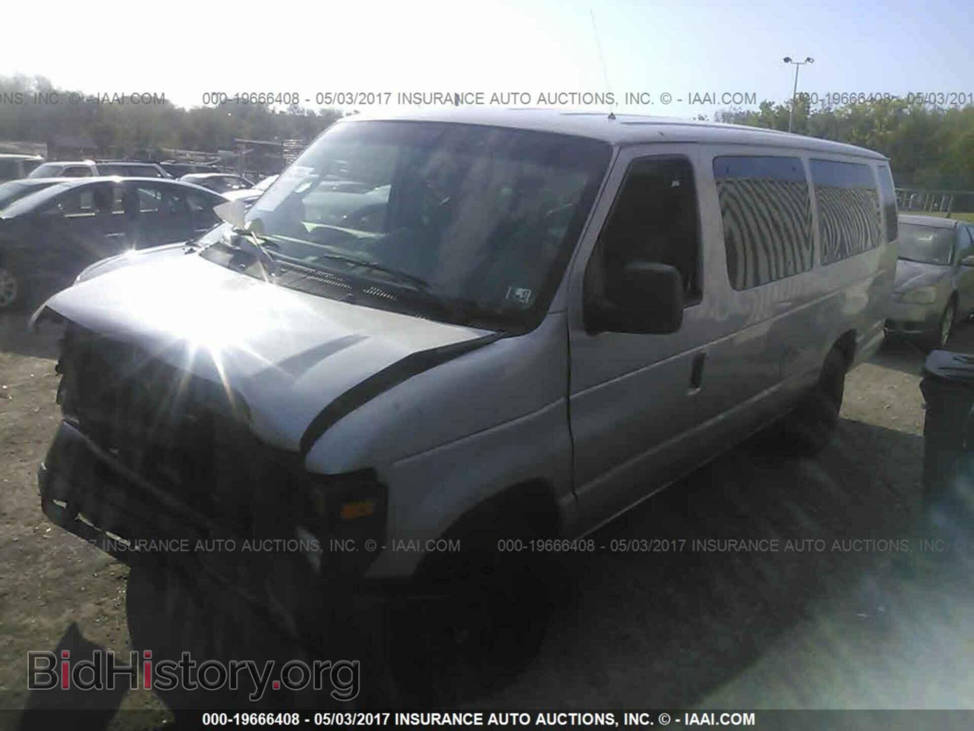 2013 Ford Econoline - VIN: 1FBSS3BL6DDA48102 - Фото 2