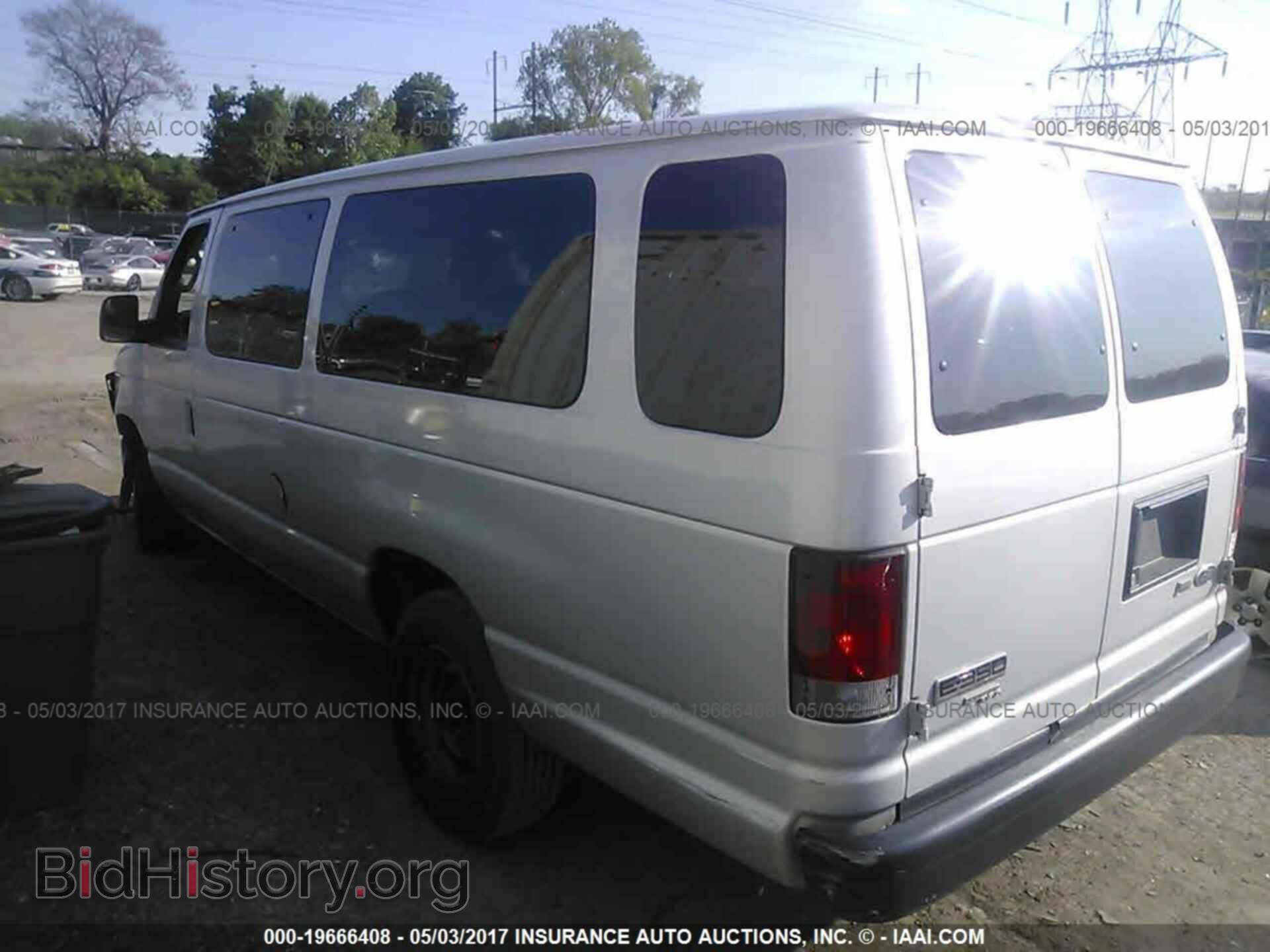 2013 Ford Econoline - VIN: 1FBSS3BL6DDA48102 - Фото 3