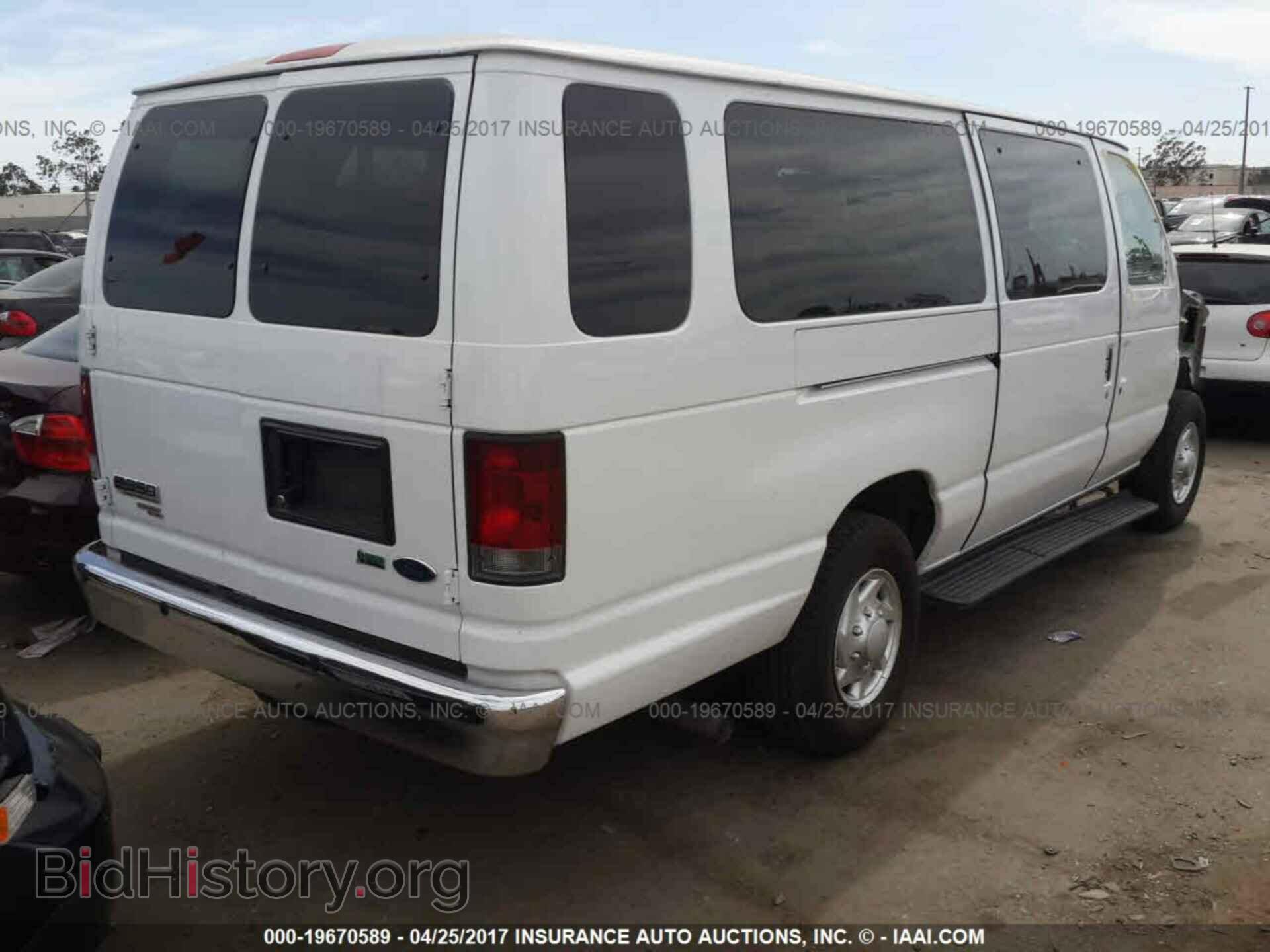 2013 Ford Econoline - VIN: 1FBSS3BL4DDA22002 - Фото 4