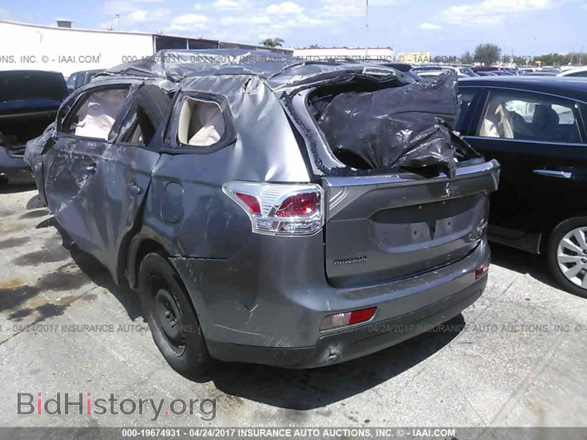 2014 Mitsubishi Outlander - VIN: JA4AD2A33EZ006904 - Фото 3