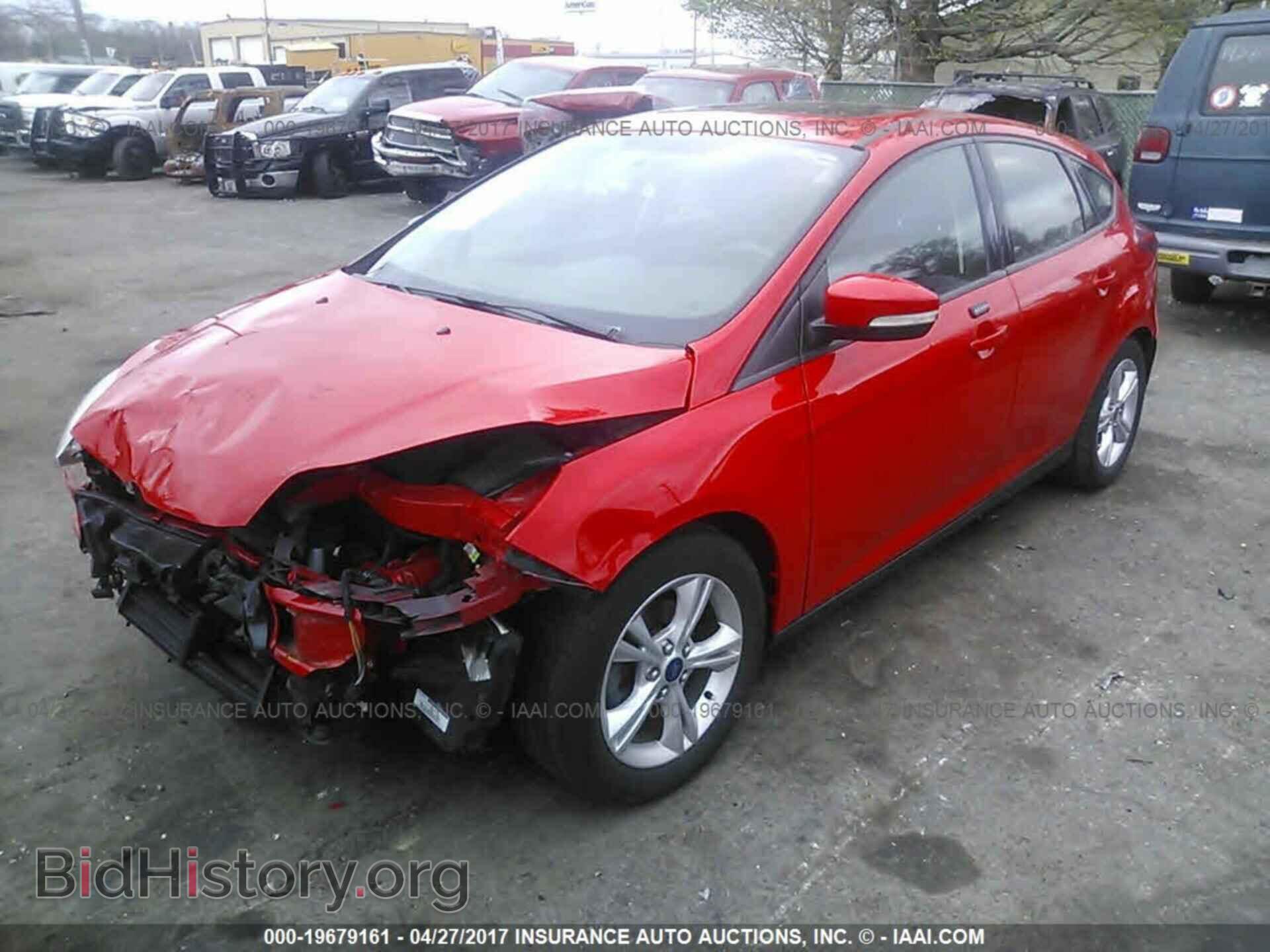 2014 Ford Focus - VIN: 1FADP3K27EL229137 - Фото 2