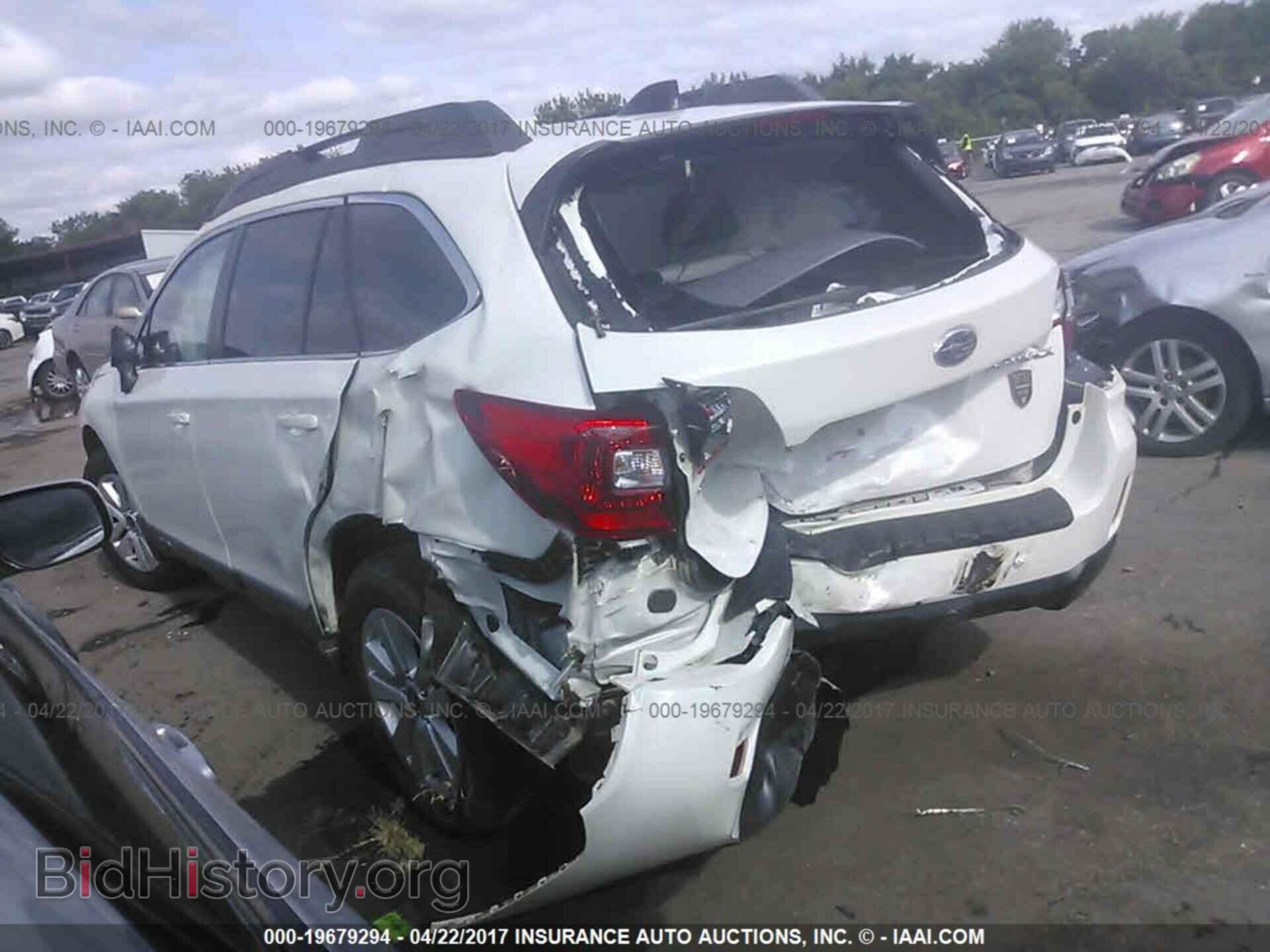 2016 Subaru Outback - VIN: 4S4BSBDC8G3201782 - Photo 3