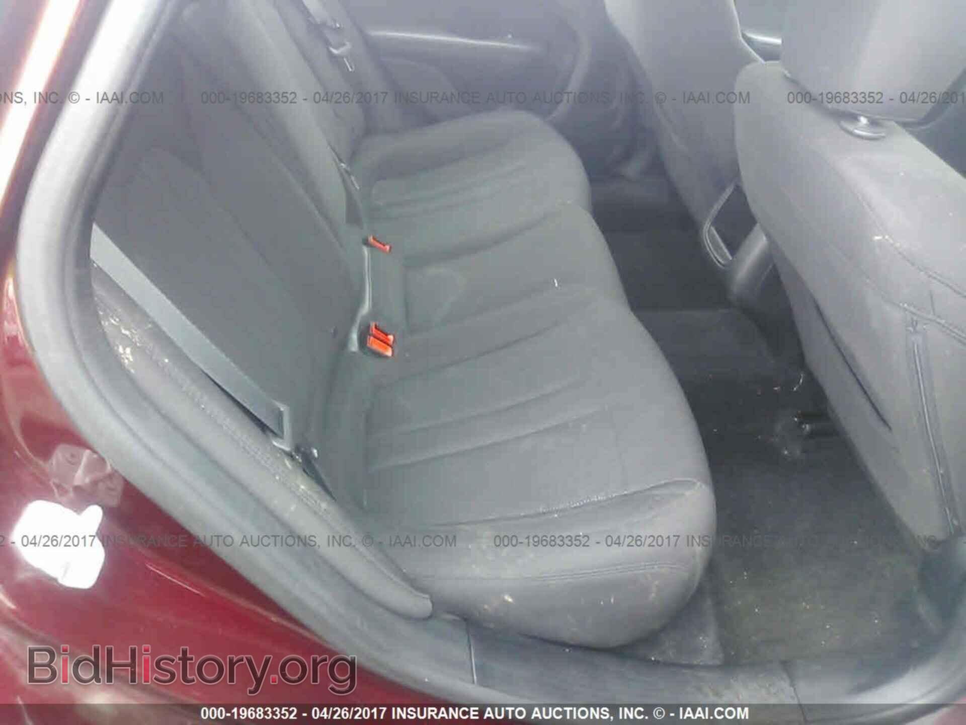 2015 Chrysler 200 - VIN: 1C3CCCAB4FN576938 - Photo 8